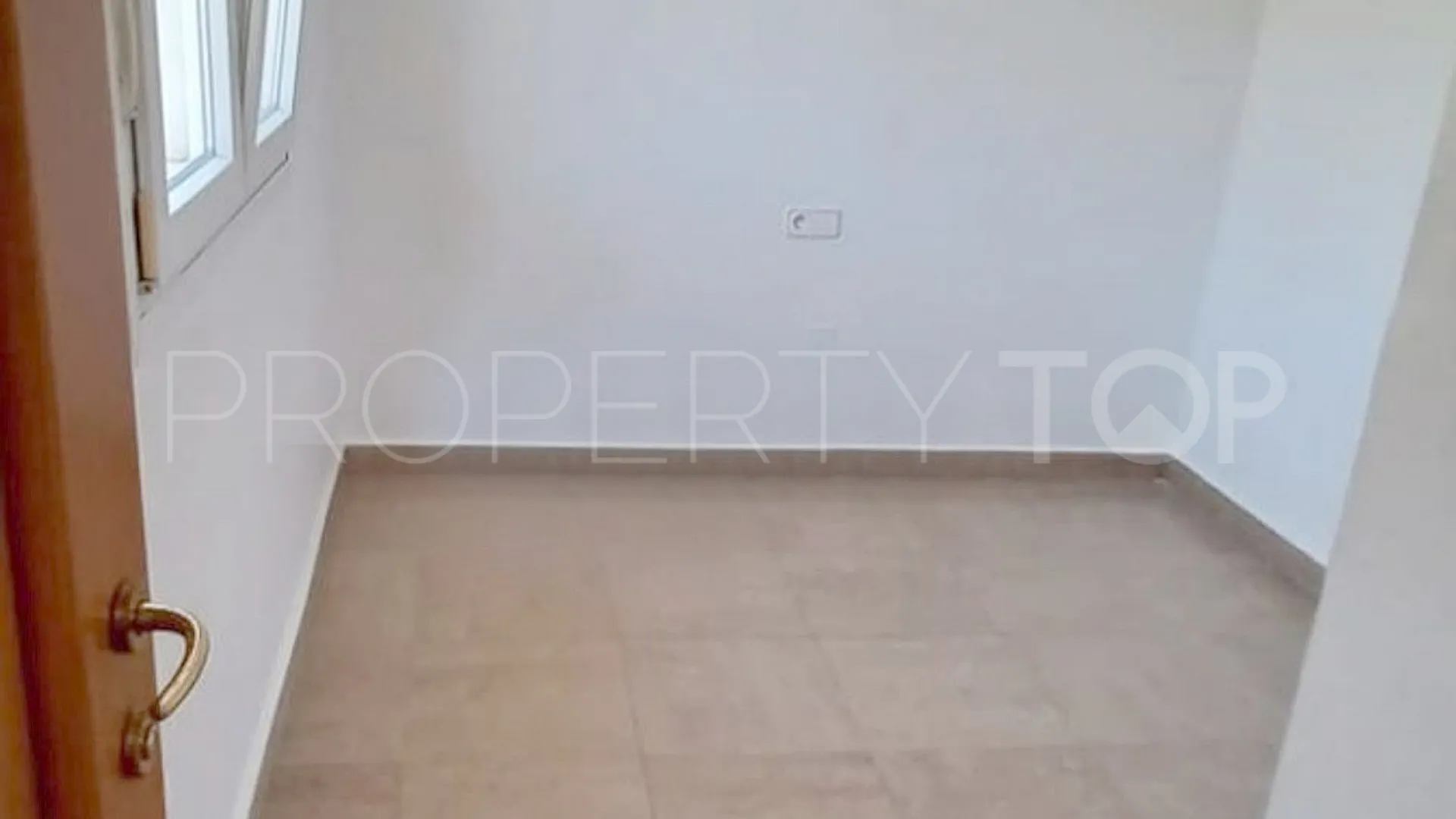 Atico duplex a la venta de 3 dormitorios en Alcorrín