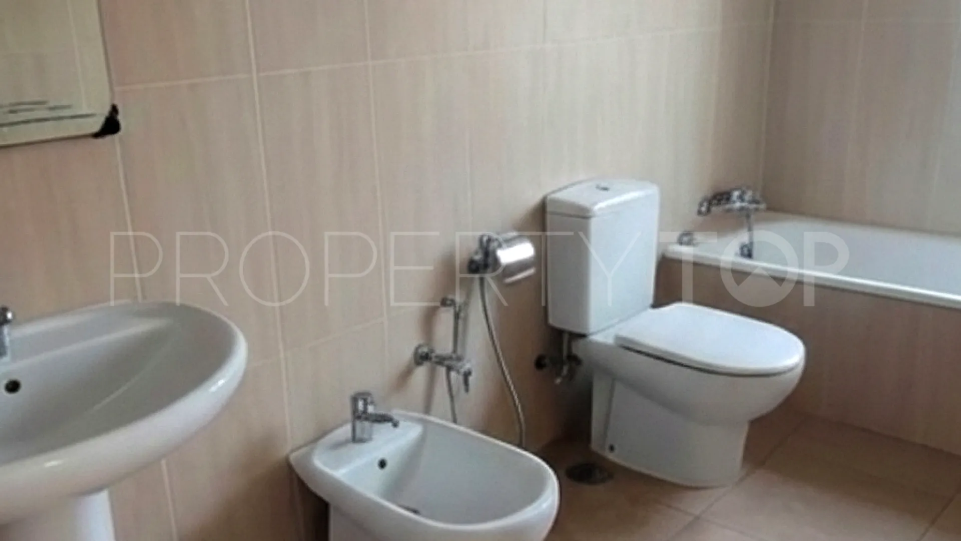 Atico duplex a la venta de 3 dormitorios en Alcorrín