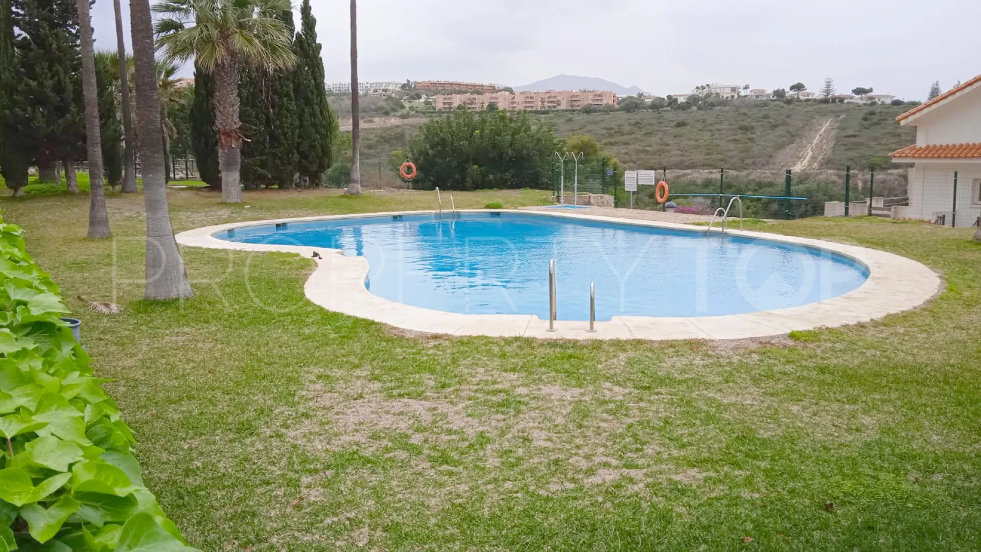 Atico duplex a la venta de 3 dormitorios en Alcorrín