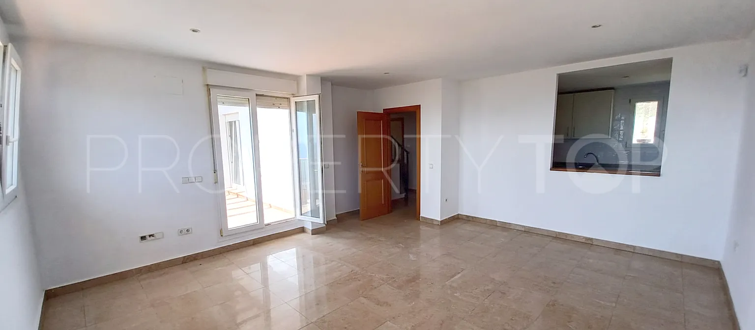 Atico duplex a la venta de 3 dormitorios en Alcorrín