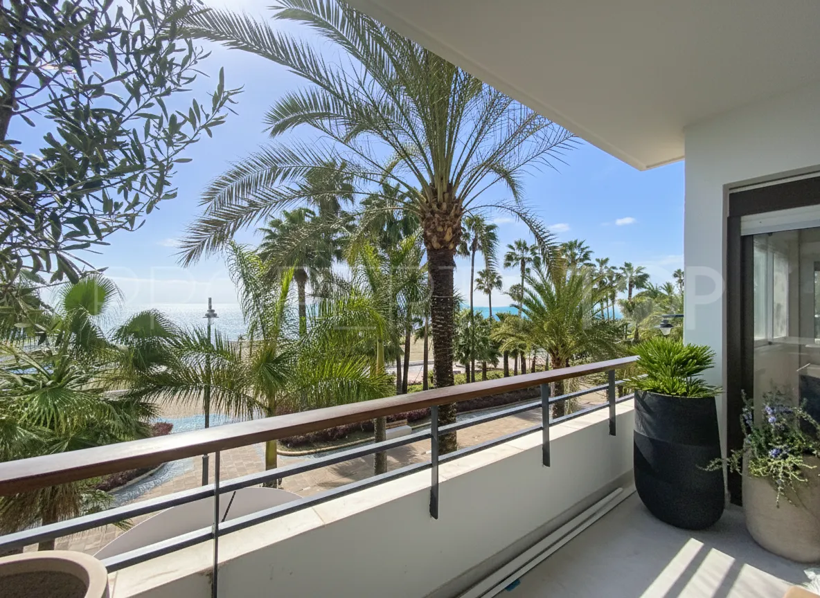 For sale apartment in Estepona Centre