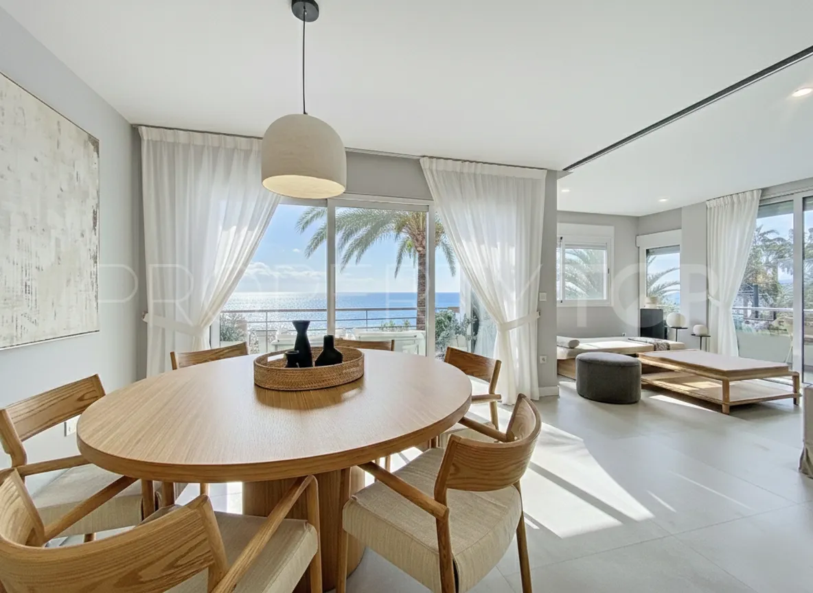 For sale apartment in Estepona Centre
