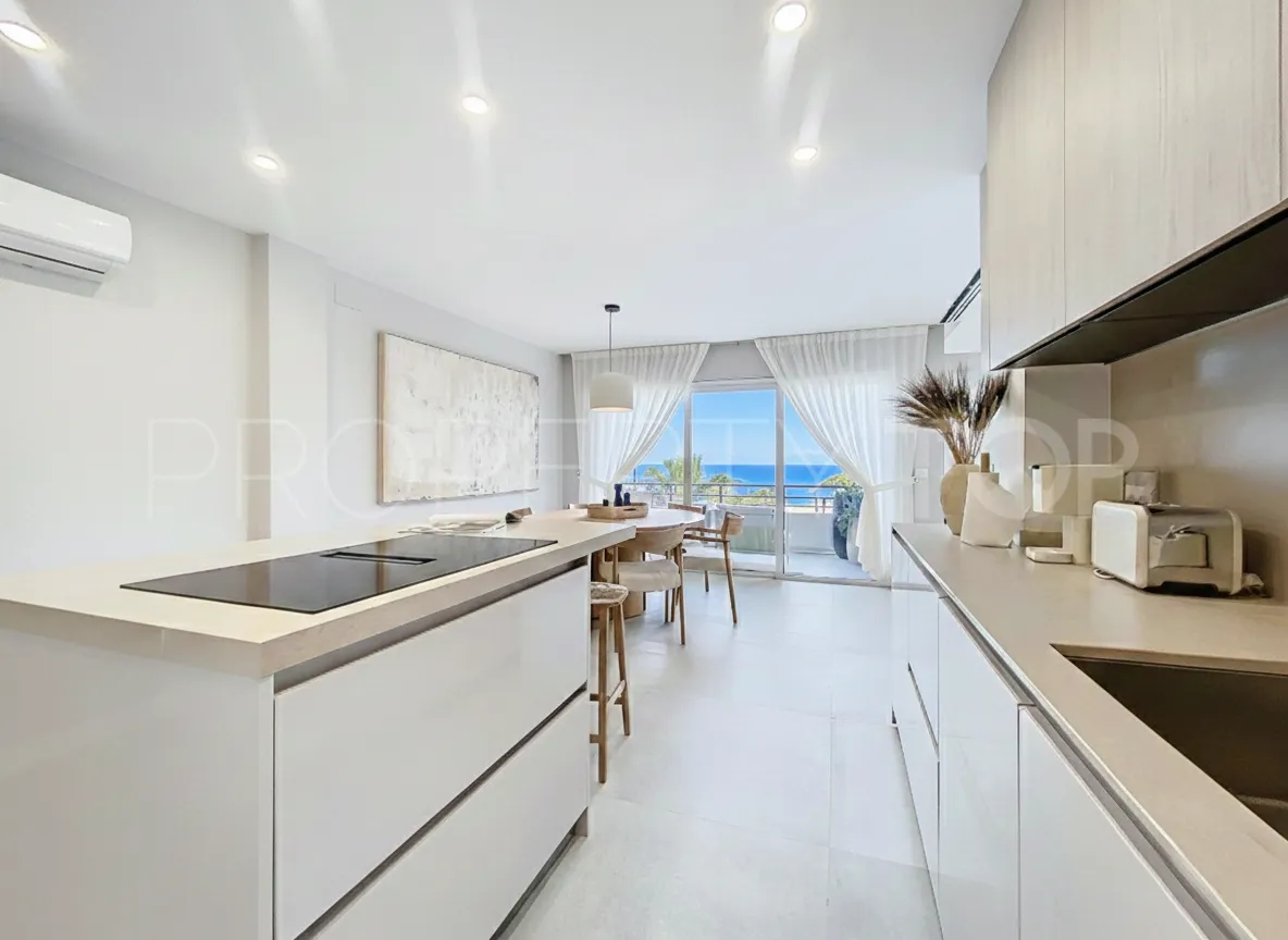 For sale apartment in Estepona Centre