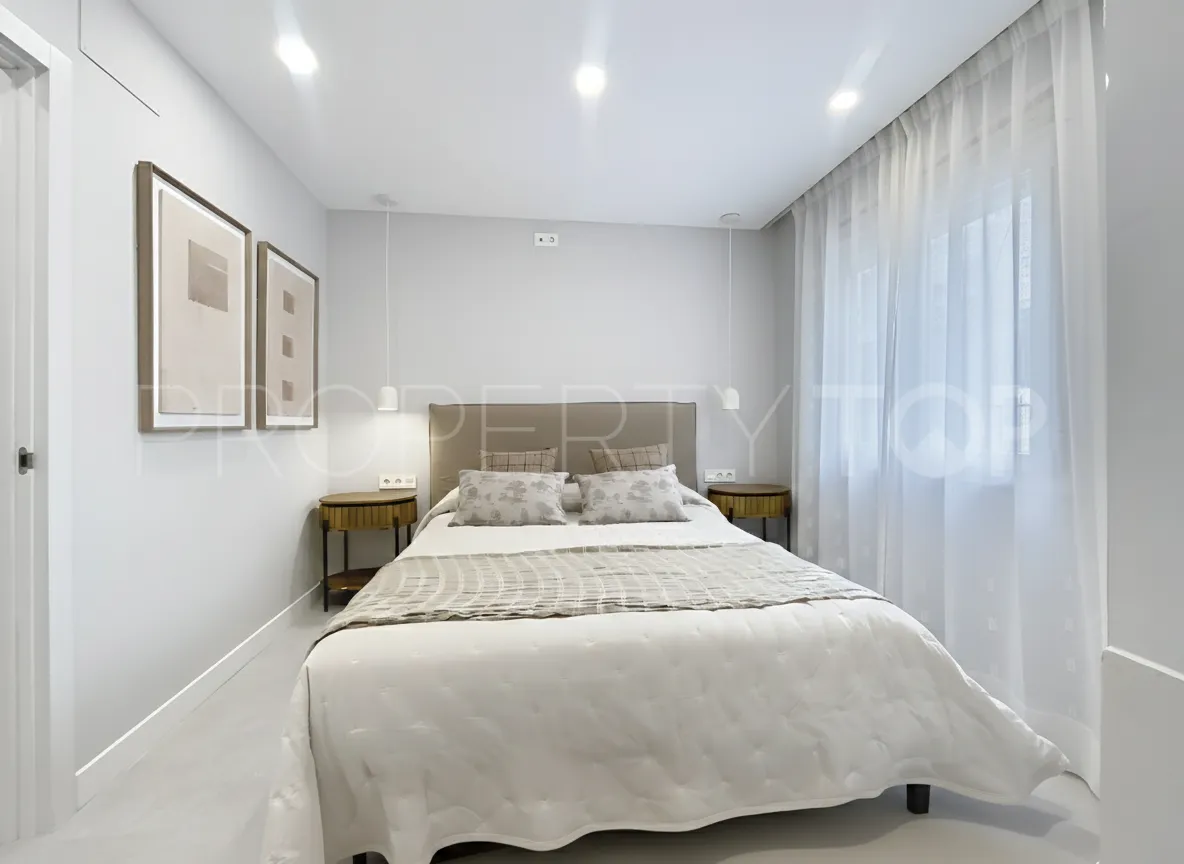 For sale apartment in Estepona Centre