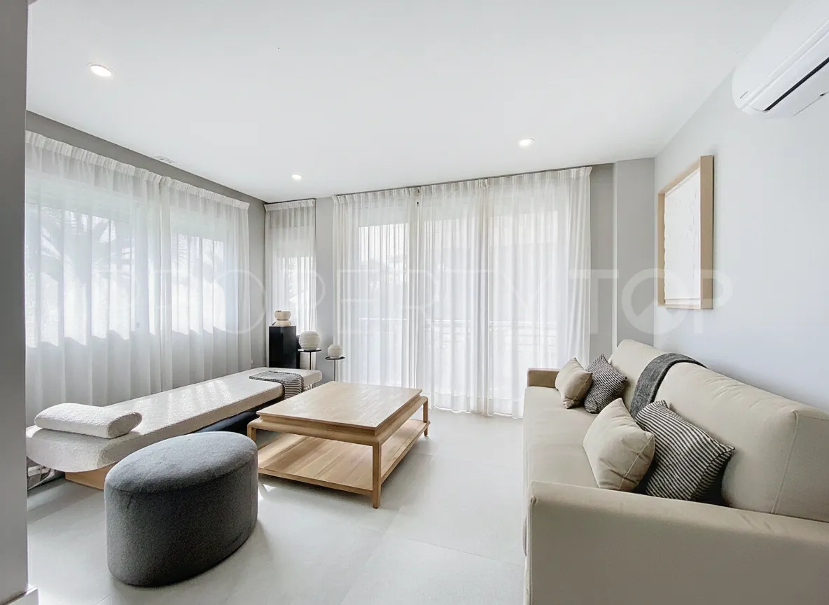 For sale apartment in Estepona Centre