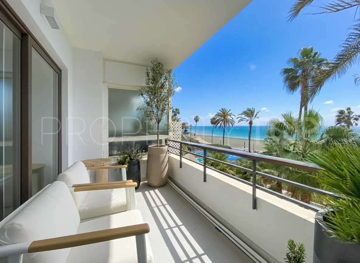 For sale apartment in Estepona Centre