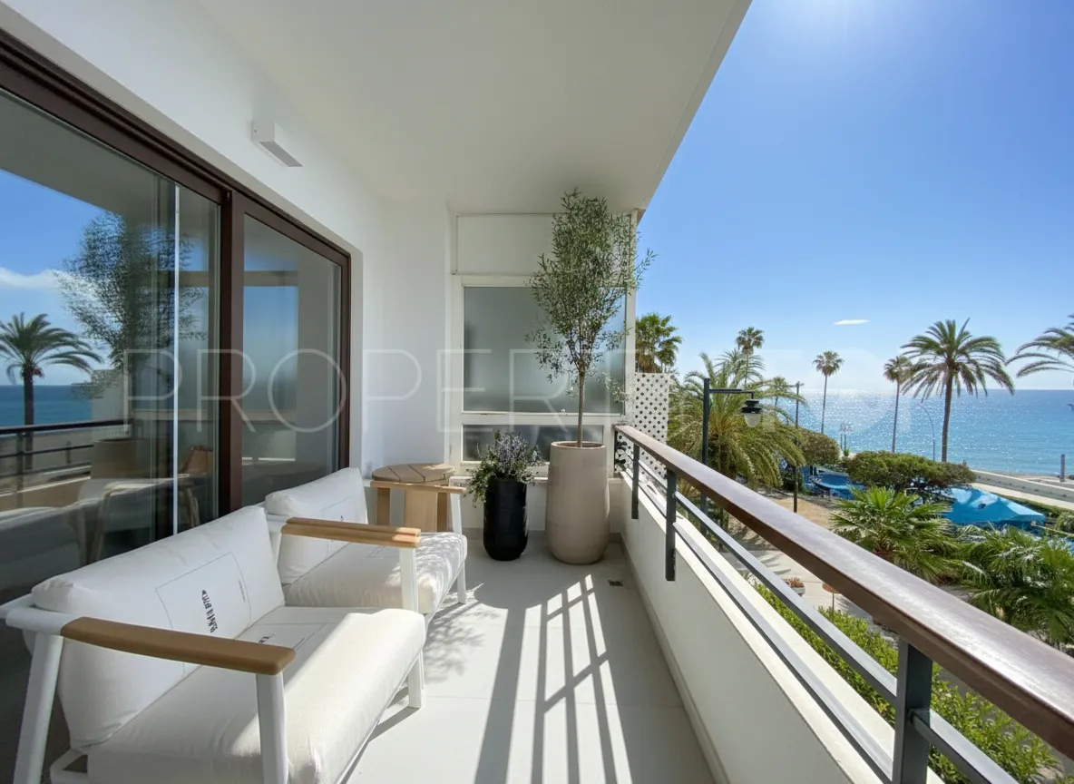 For sale apartment in Estepona Centre