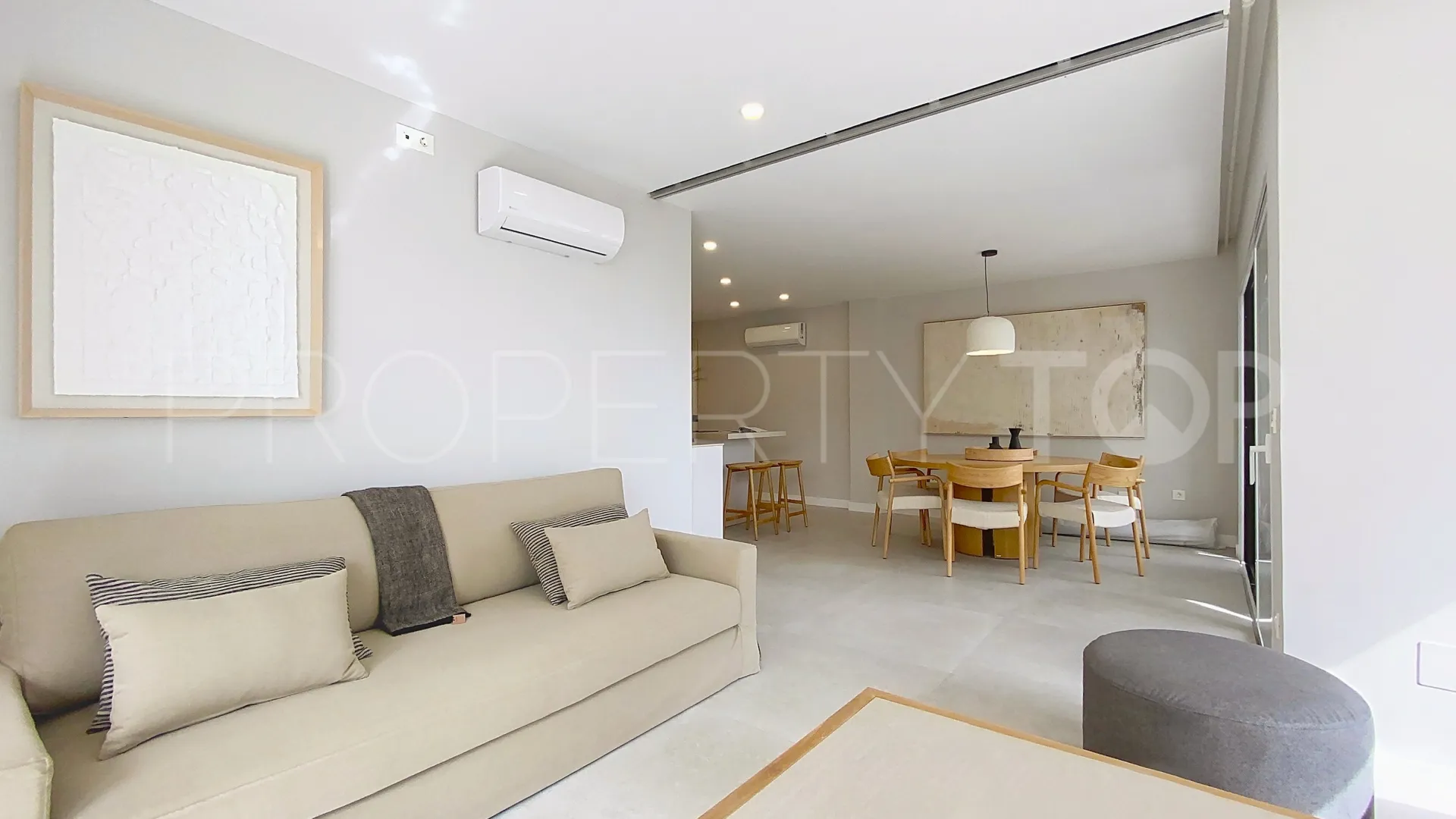For sale apartment in Estepona Centre