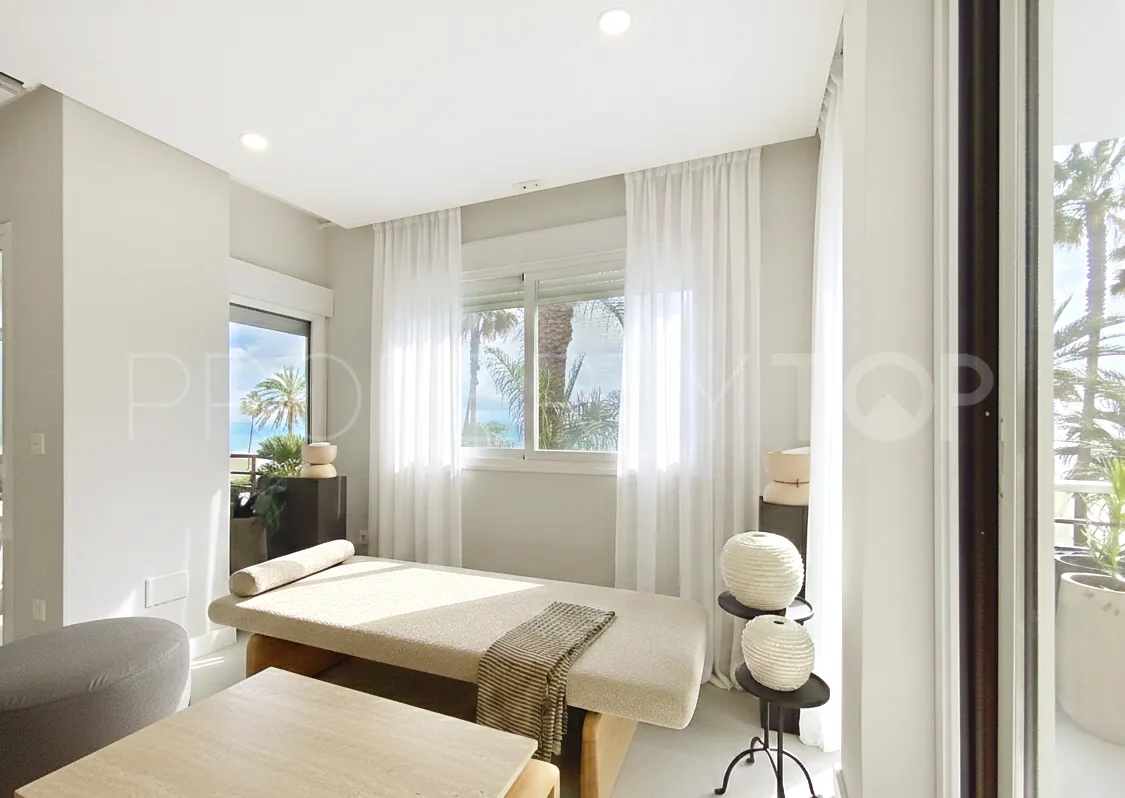 For sale apartment in Estepona Centre