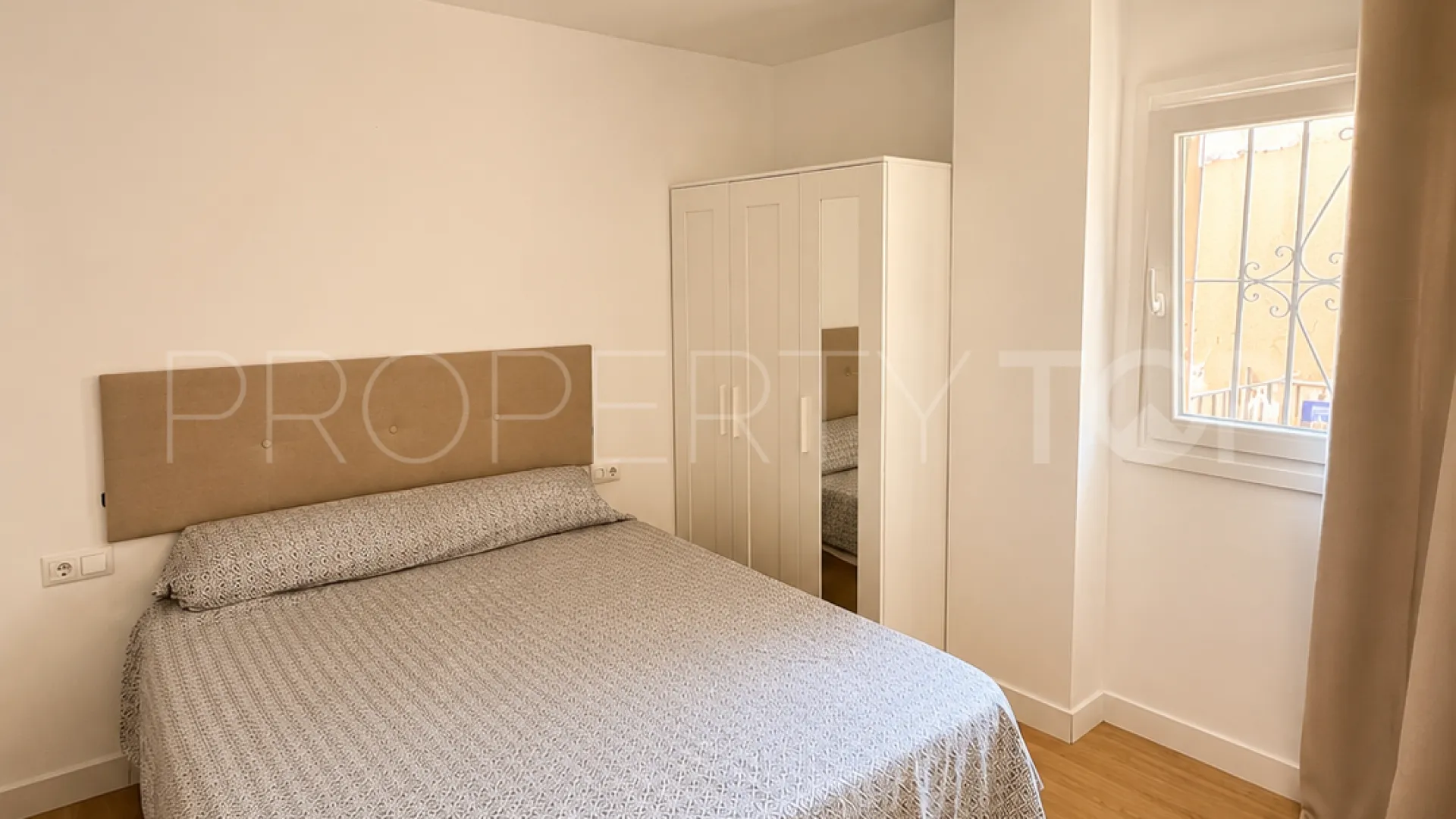 Comprar apartamento en Estepona Puerto de 1 dormitorio