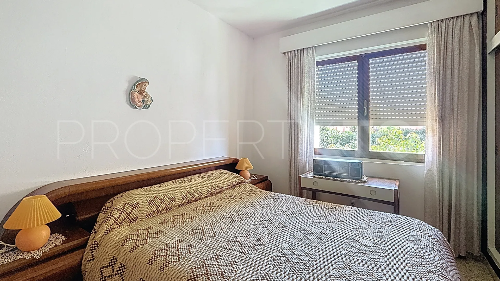 Se vende apartamento en Estepona Puerto con 3 dormitorios