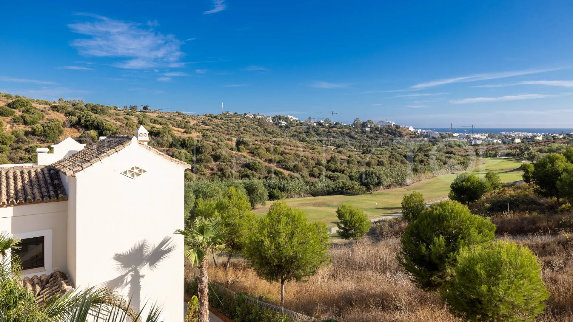 For sale town house with 3 bedrooms in Azata Golf