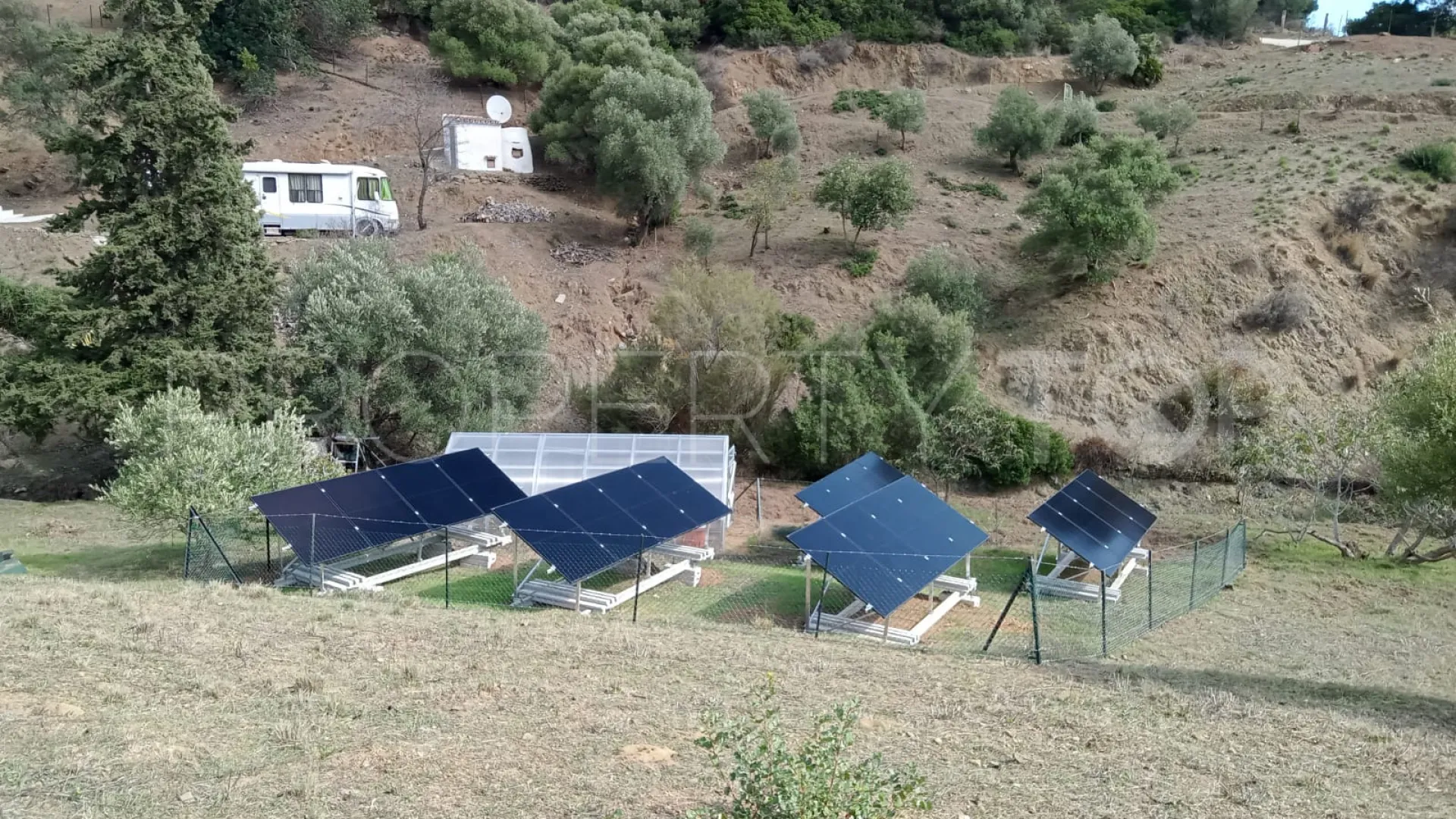 For sale country house with 4 bedrooms in Casares Montaña