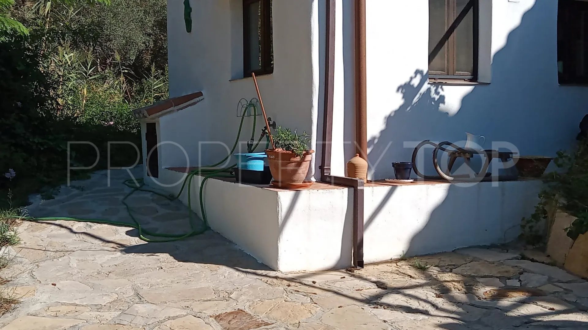 For sale country house with 4 bedrooms in Casares Montaña