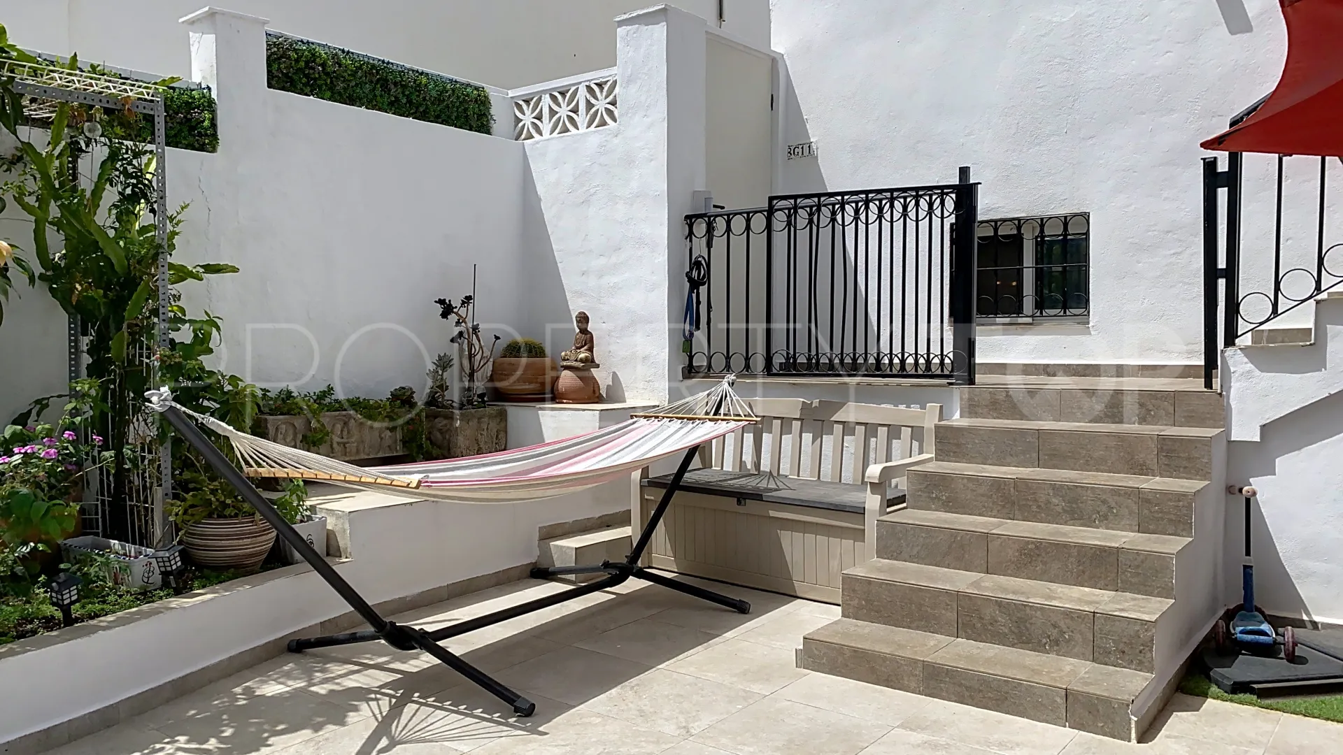 Se vende pareado en Puerto Romano de 3 dormitorios