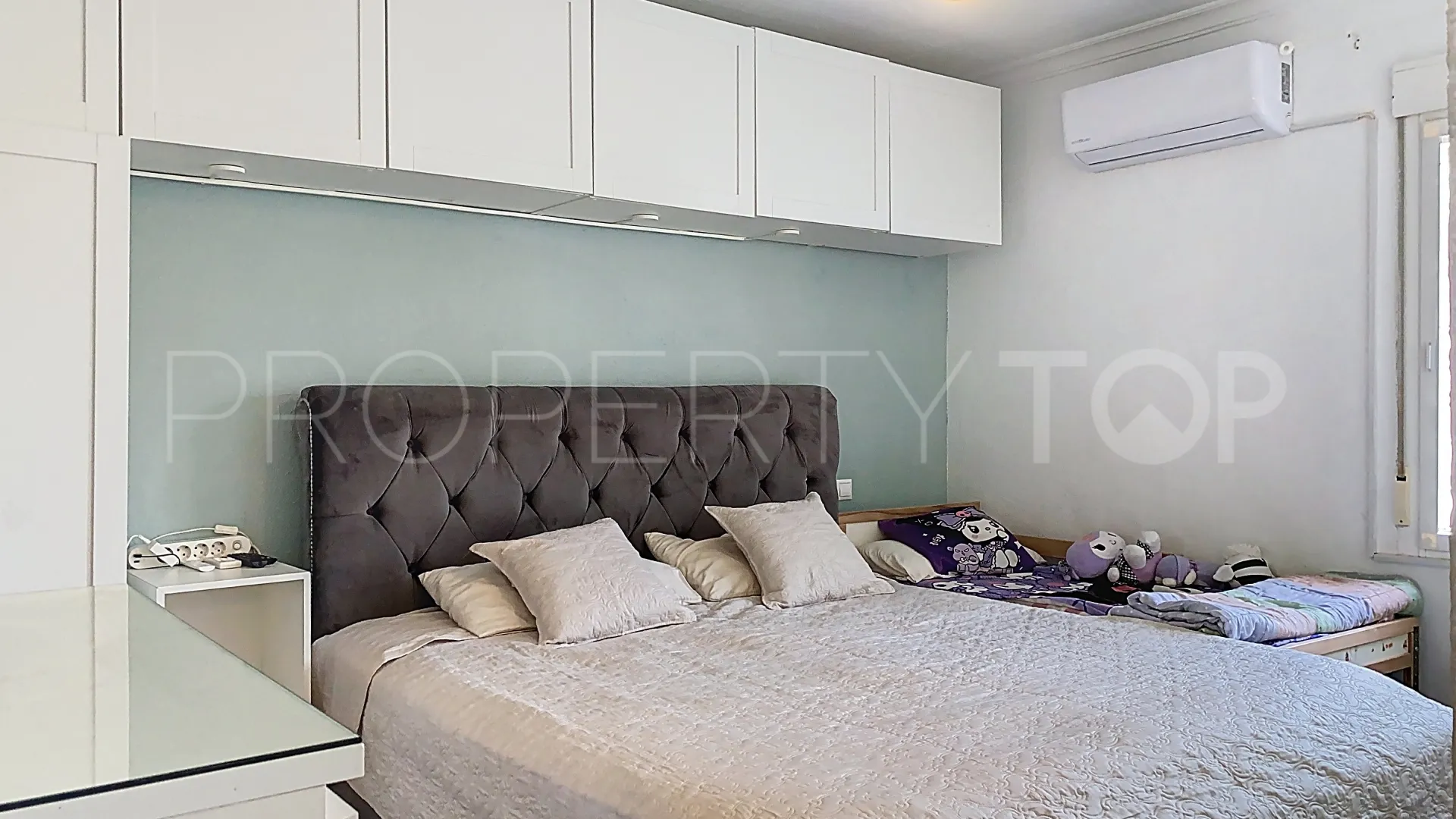 Se vende pareado en Puerto Romano de 3 dormitorios