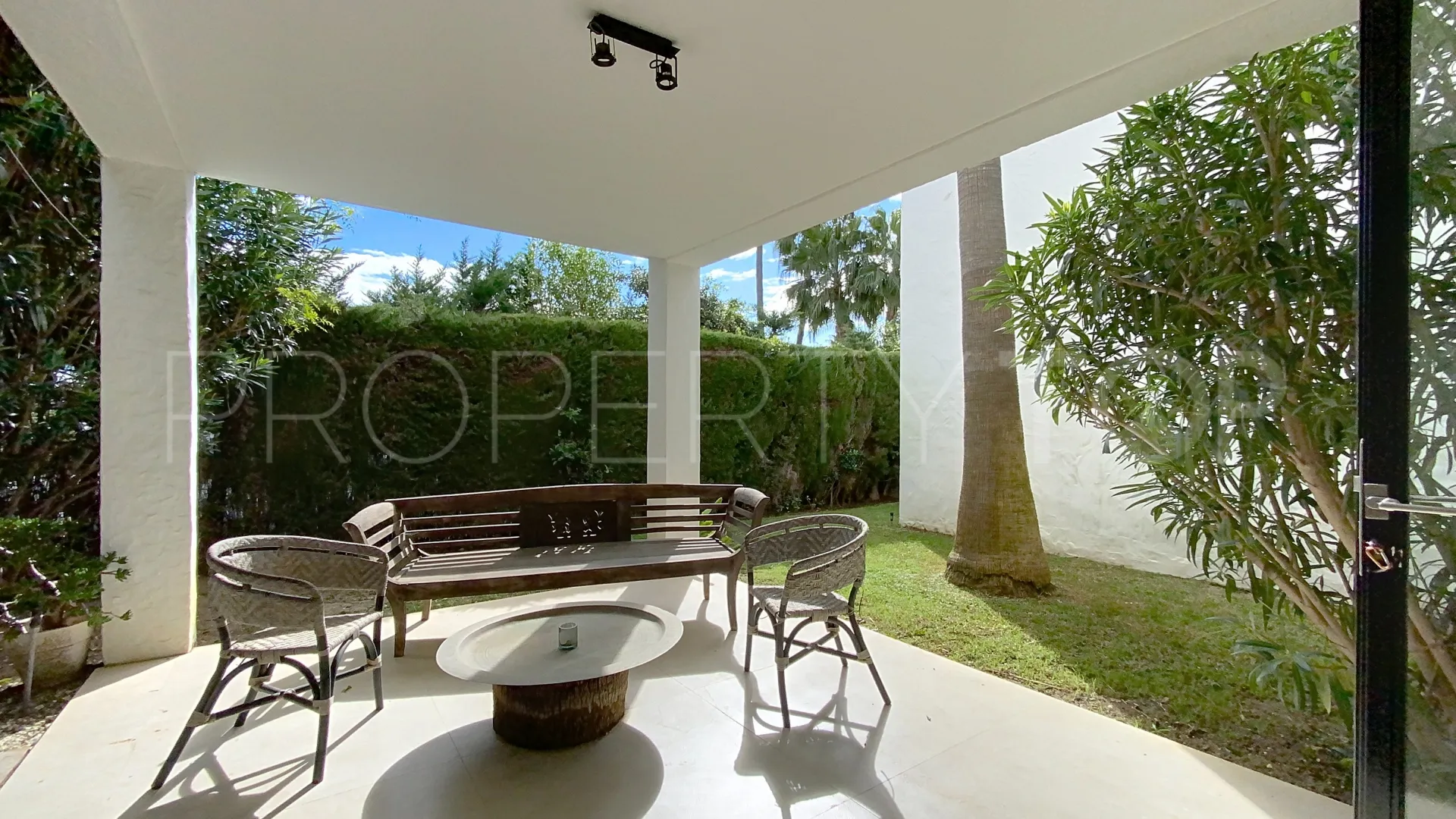 For sale 4 bedrooms villa in Atalaya