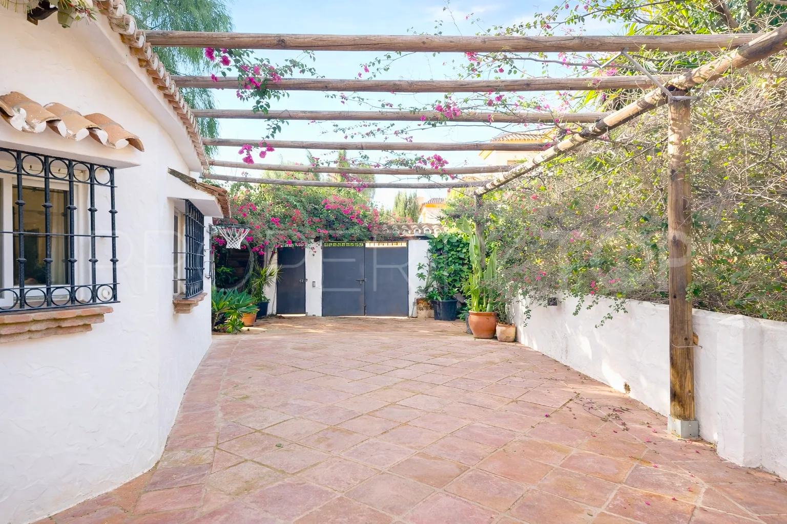 For sale 4 bedrooms villa in Atalaya