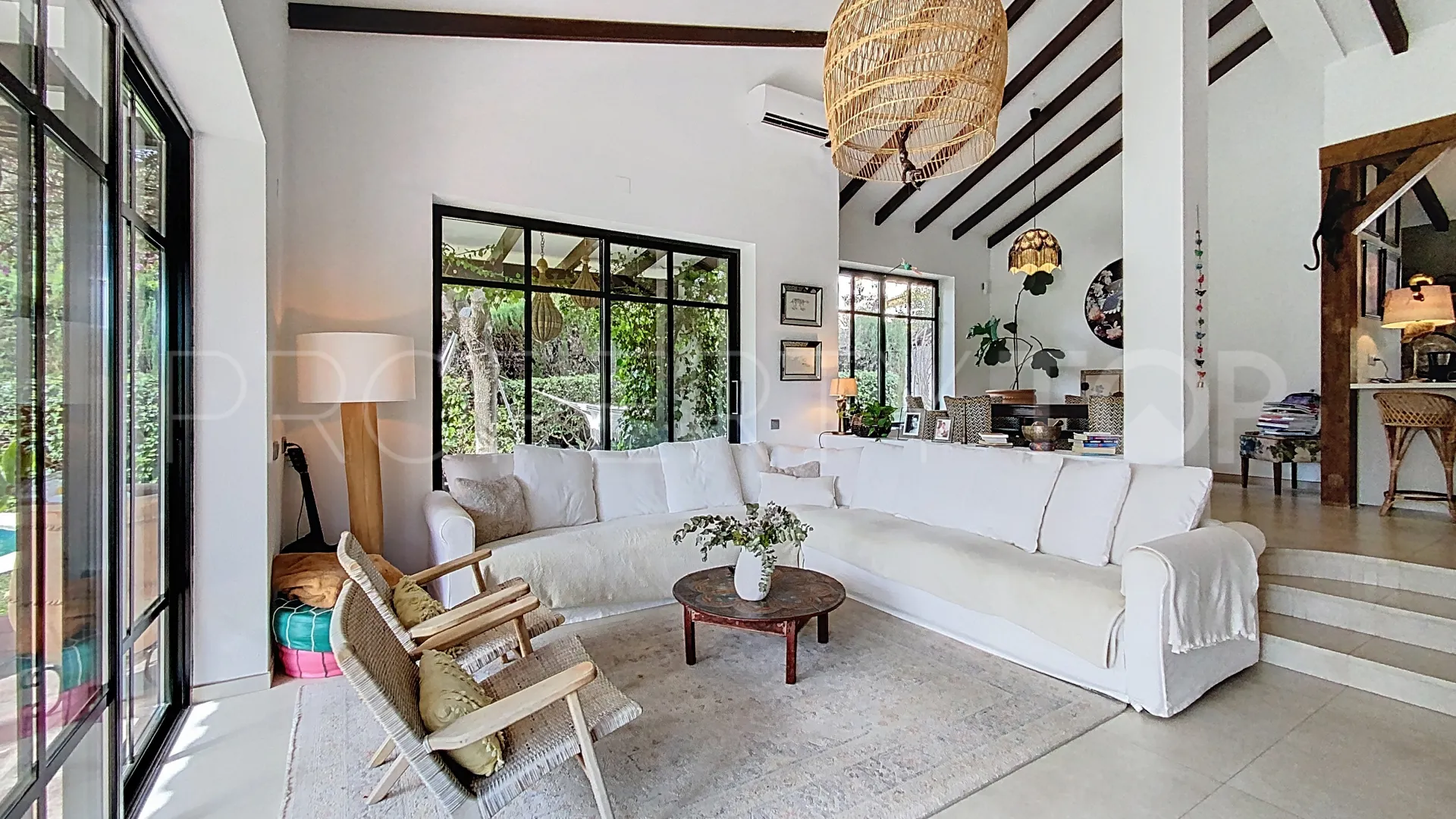 For sale 4 bedrooms villa in Atalaya