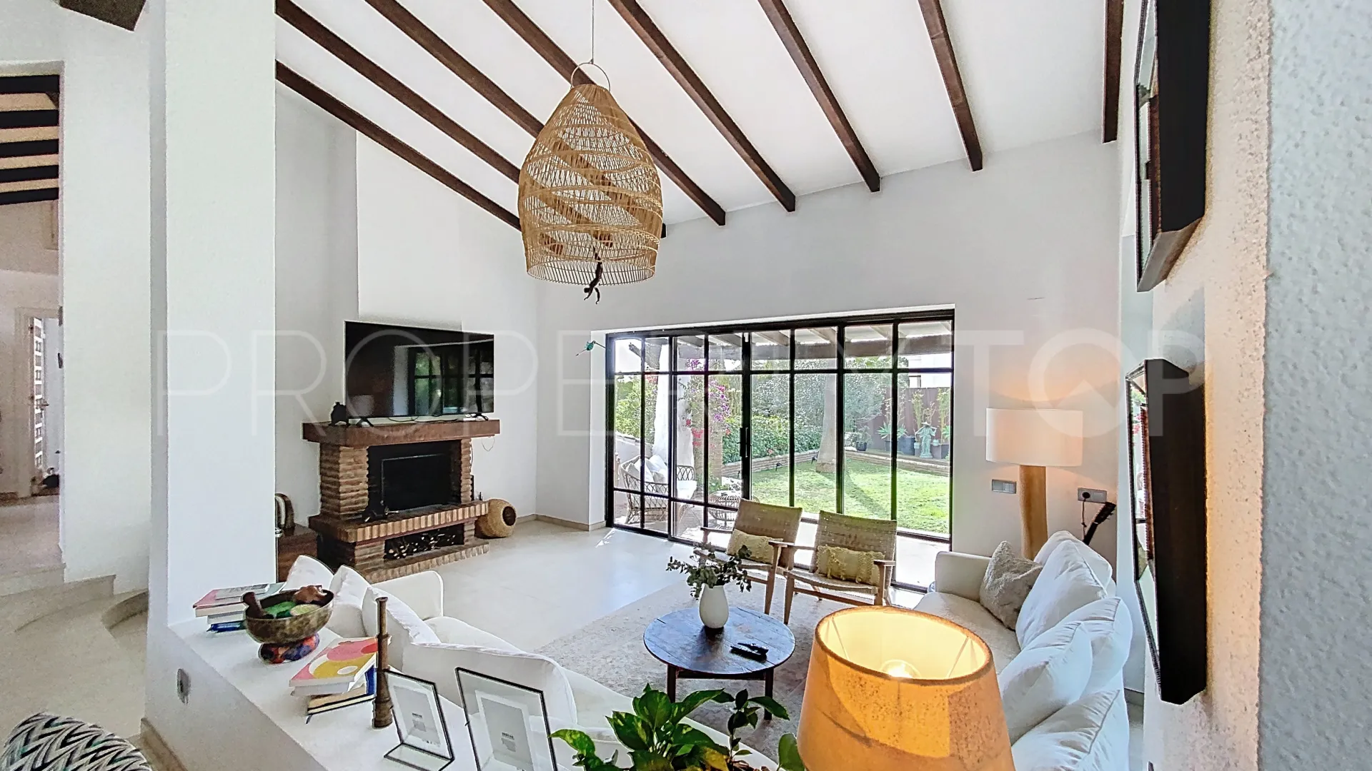 For sale 4 bedrooms villa in Atalaya