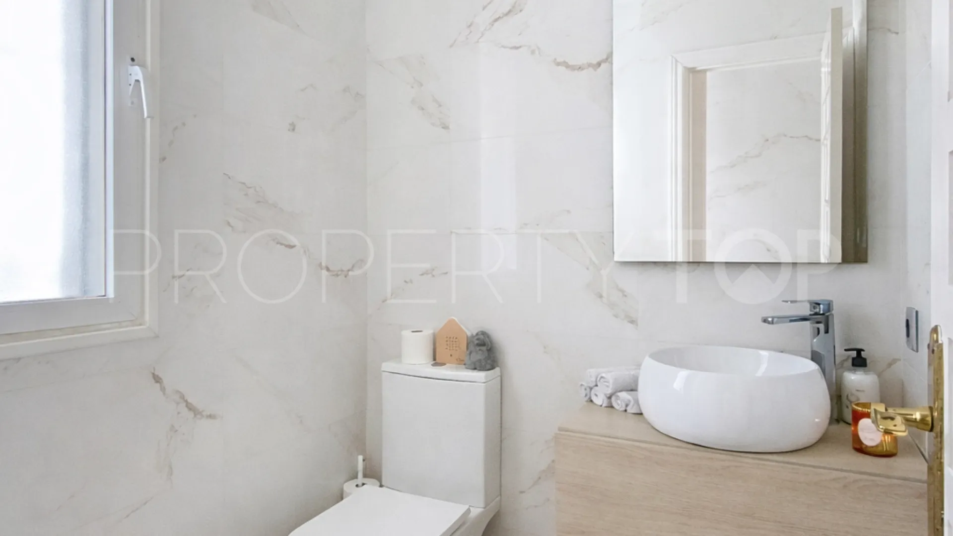 For sale 4 bedrooms villa in Atalaya