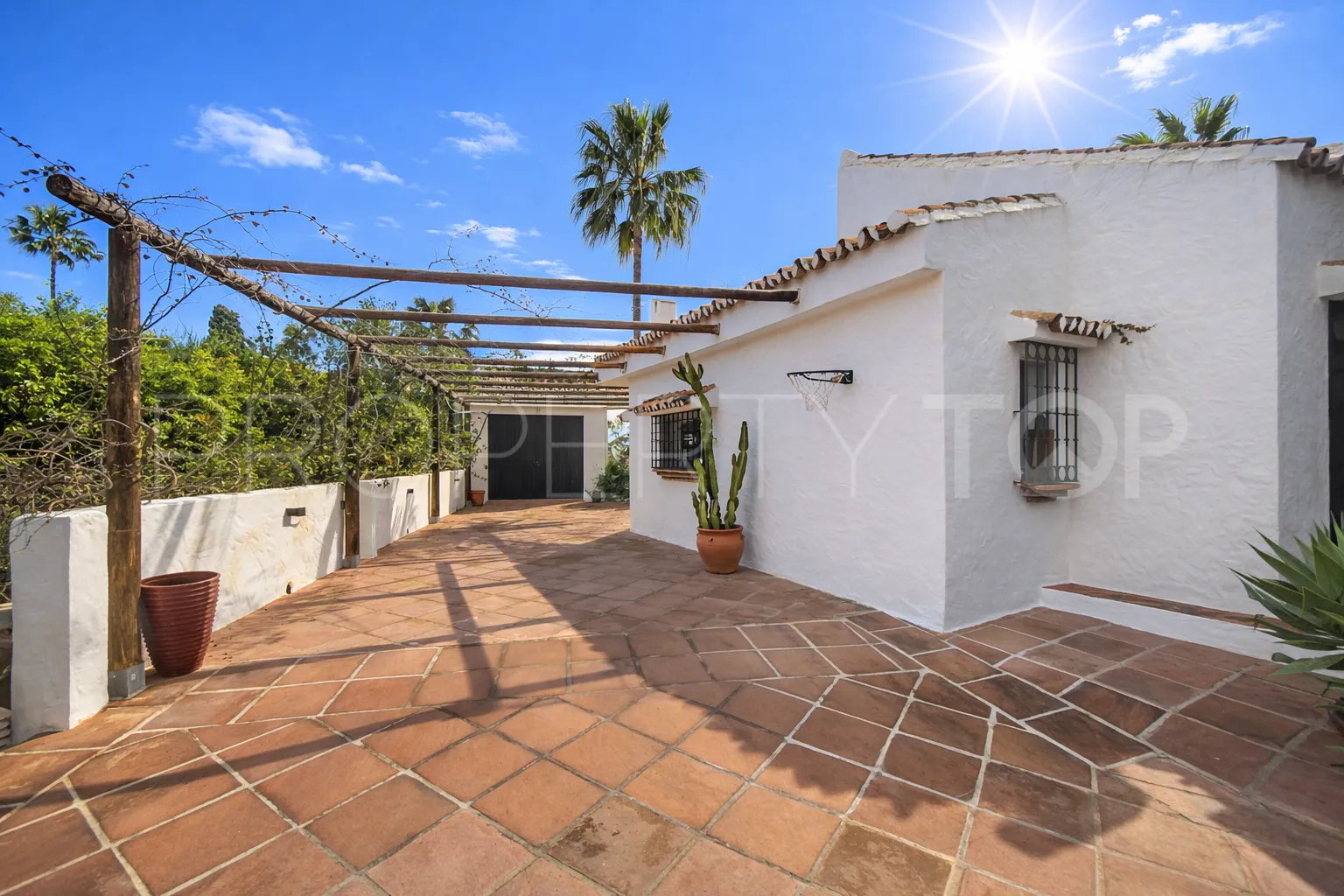 For sale 4 bedrooms villa in Atalaya