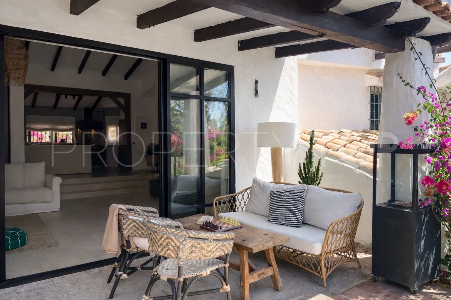For sale 4 bedrooms villa in Atalaya