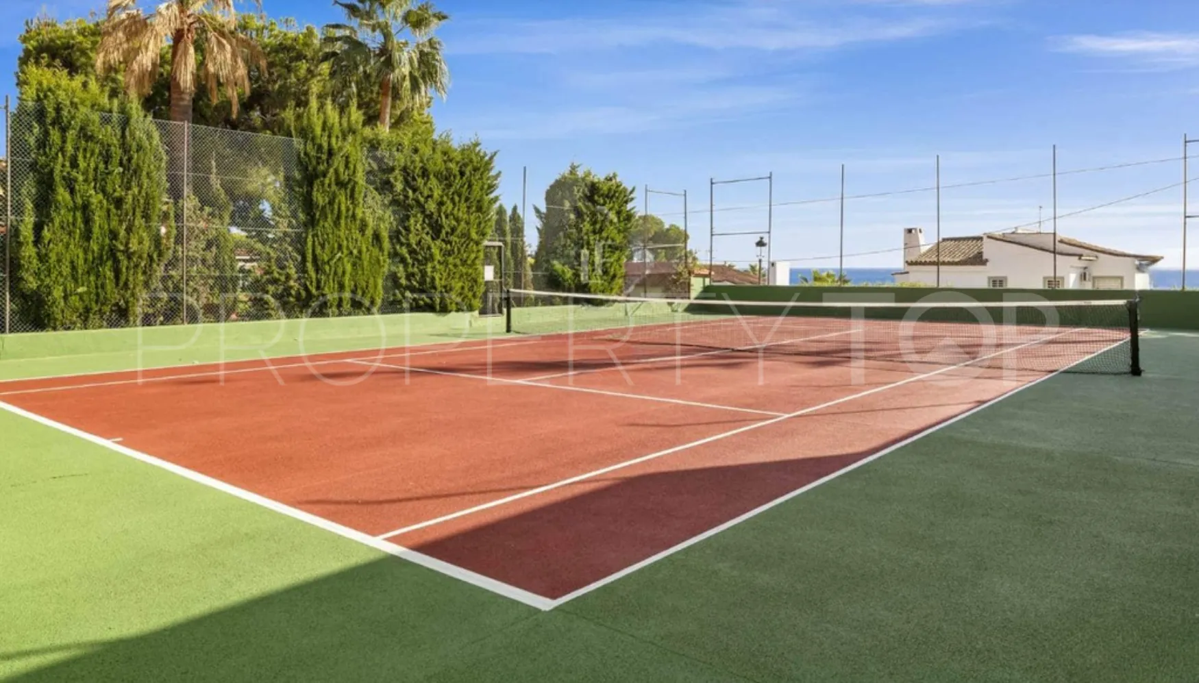 Se vende villa con 6 dormitorios en Seghers