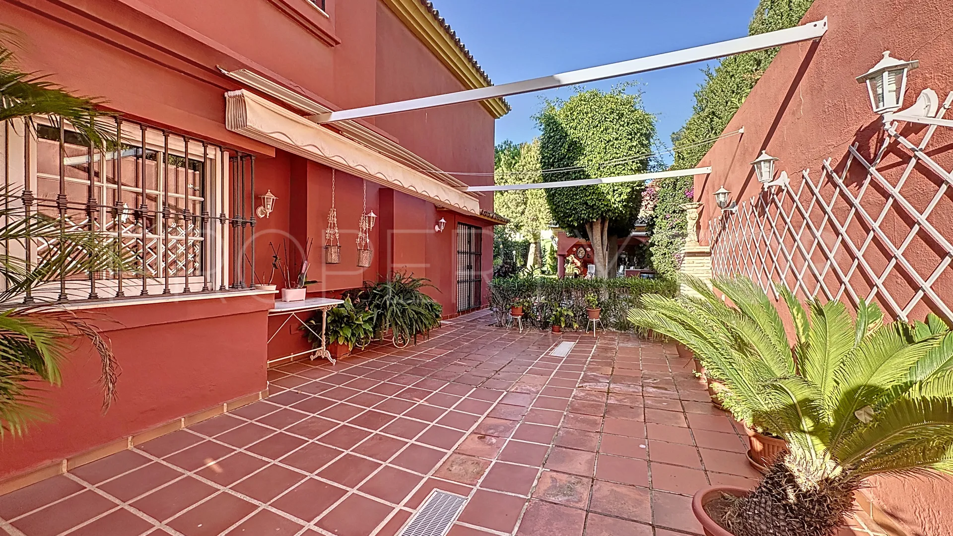 Se vende villa con 6 dormitorios en Seghers