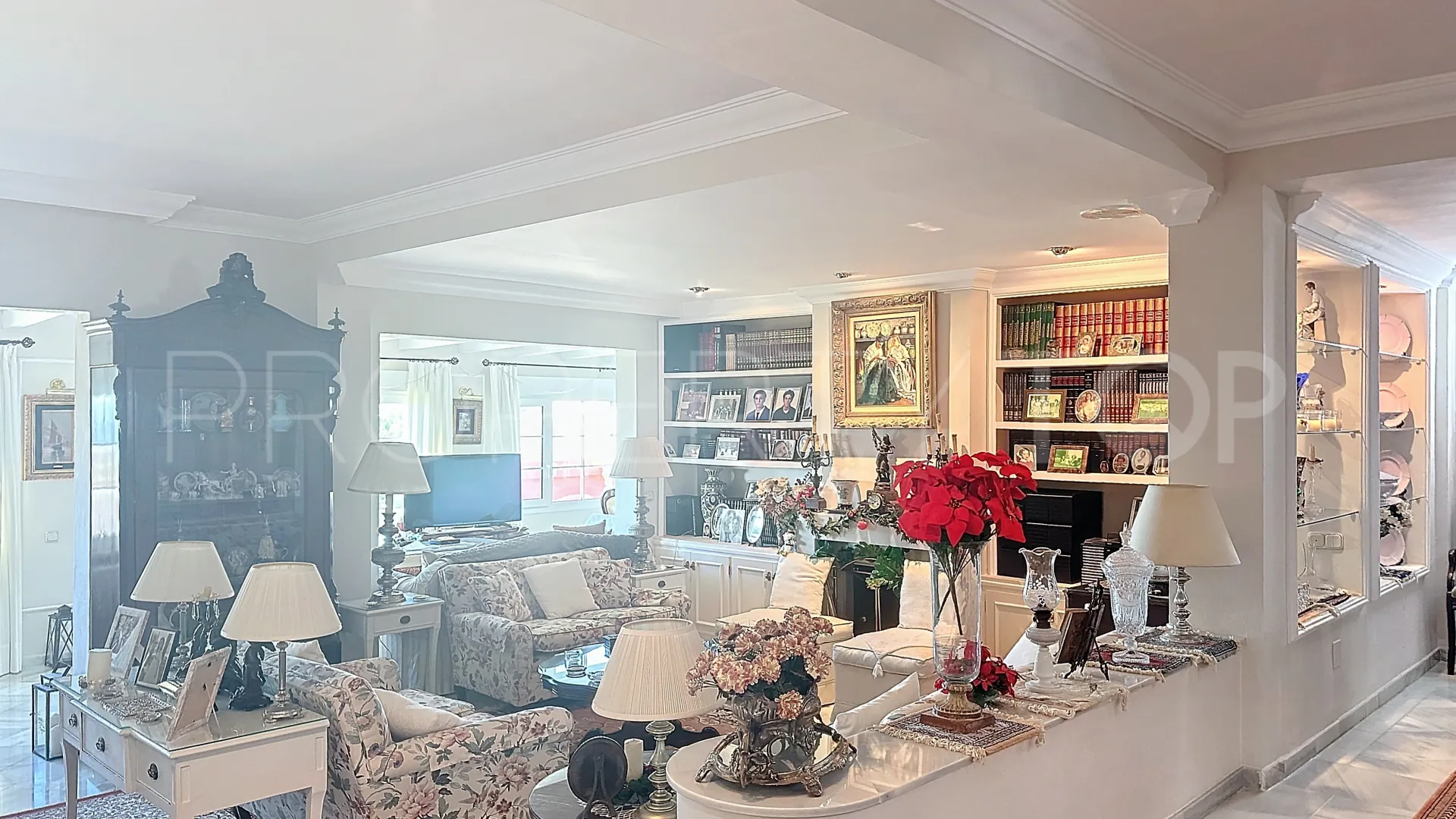 Se vende villa con 6 dormitorios en Seghers