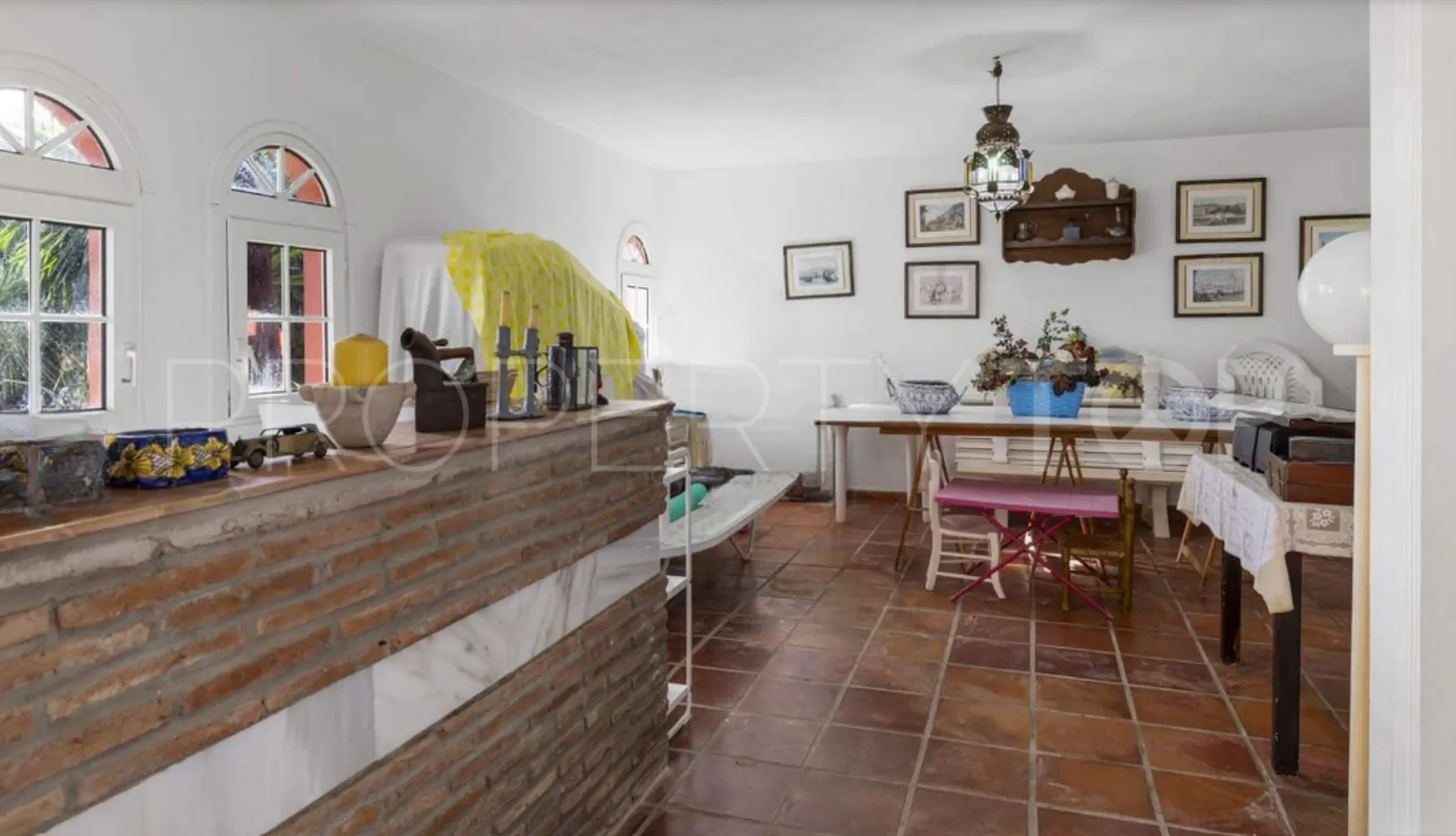 Se vende villa con 6 dormitorios en Seghers