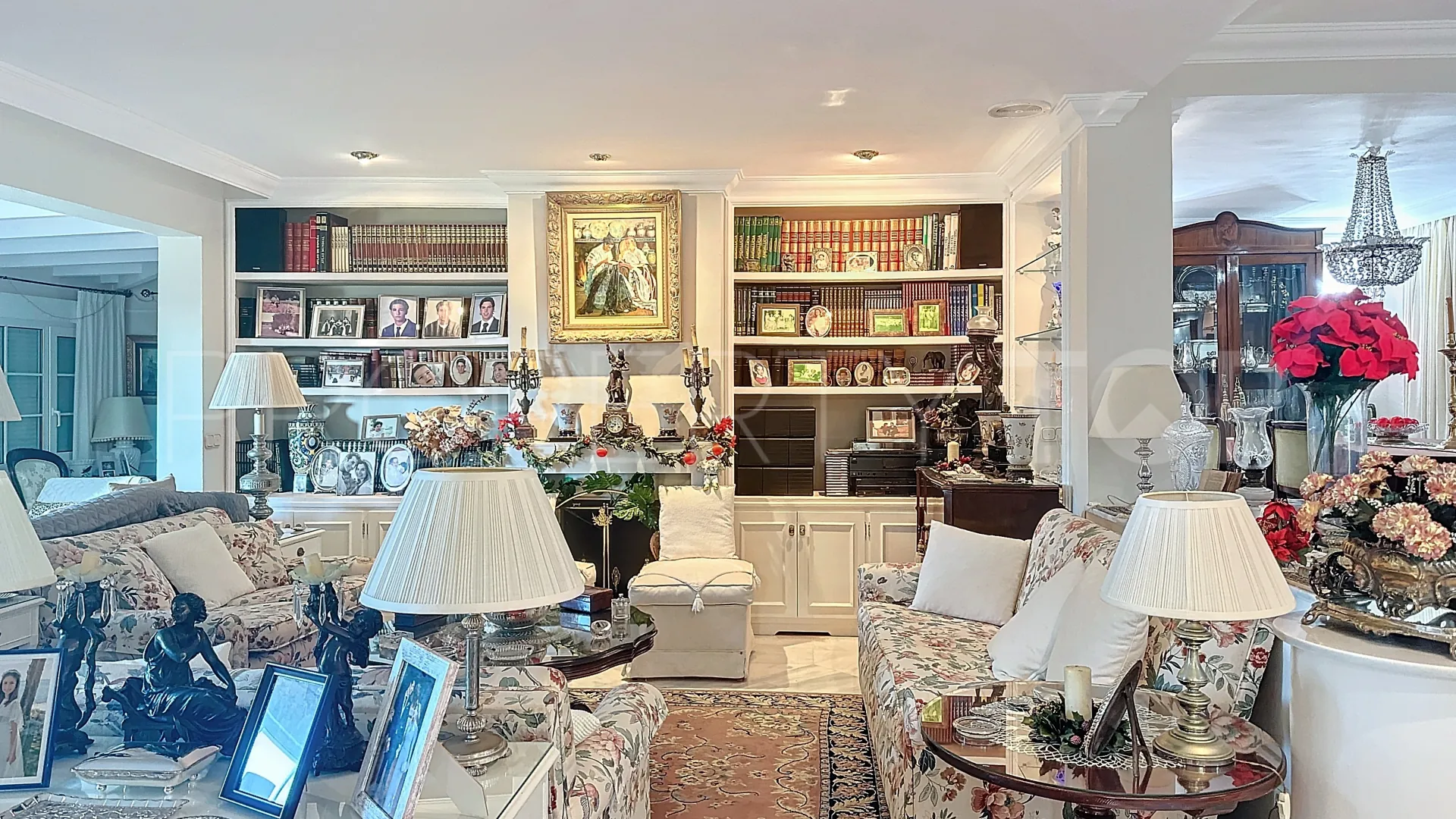 Se vende villa con 6 dormitorios en Seghers