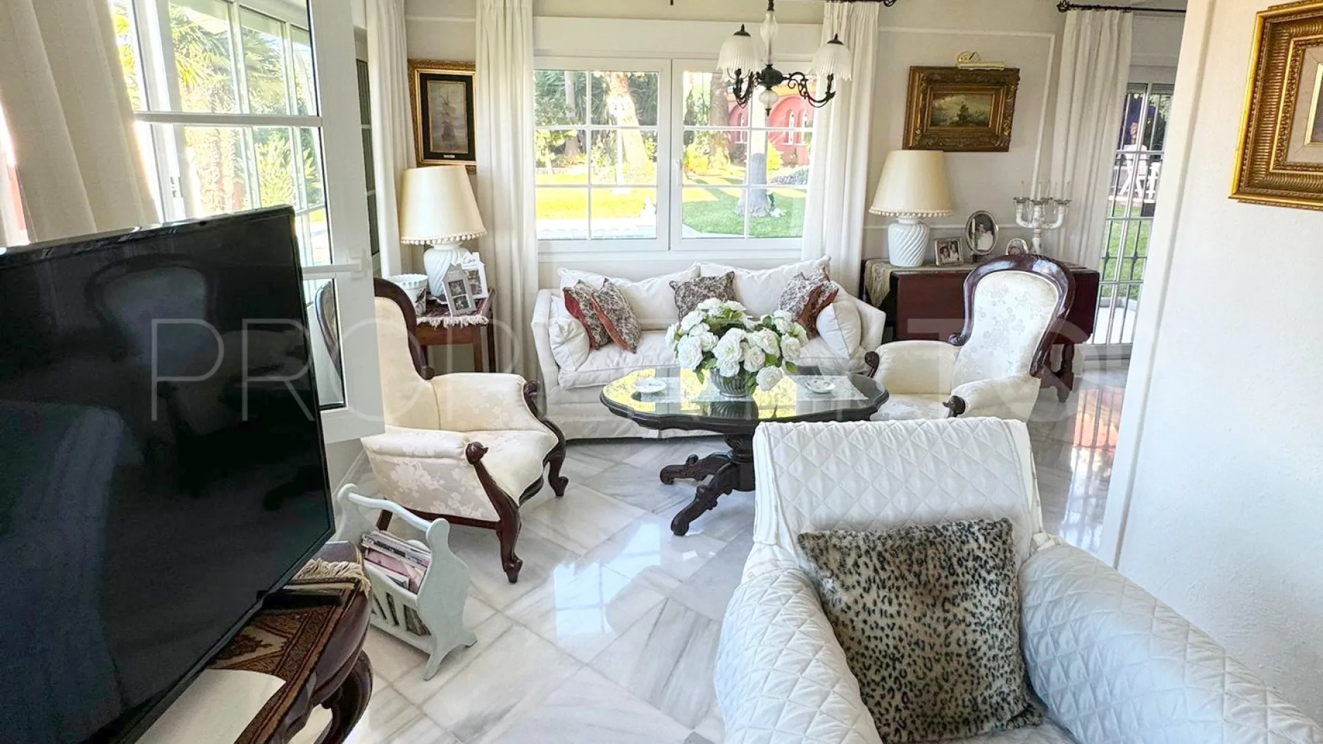 Se vende villa con 6 dormitorios en Seghers
