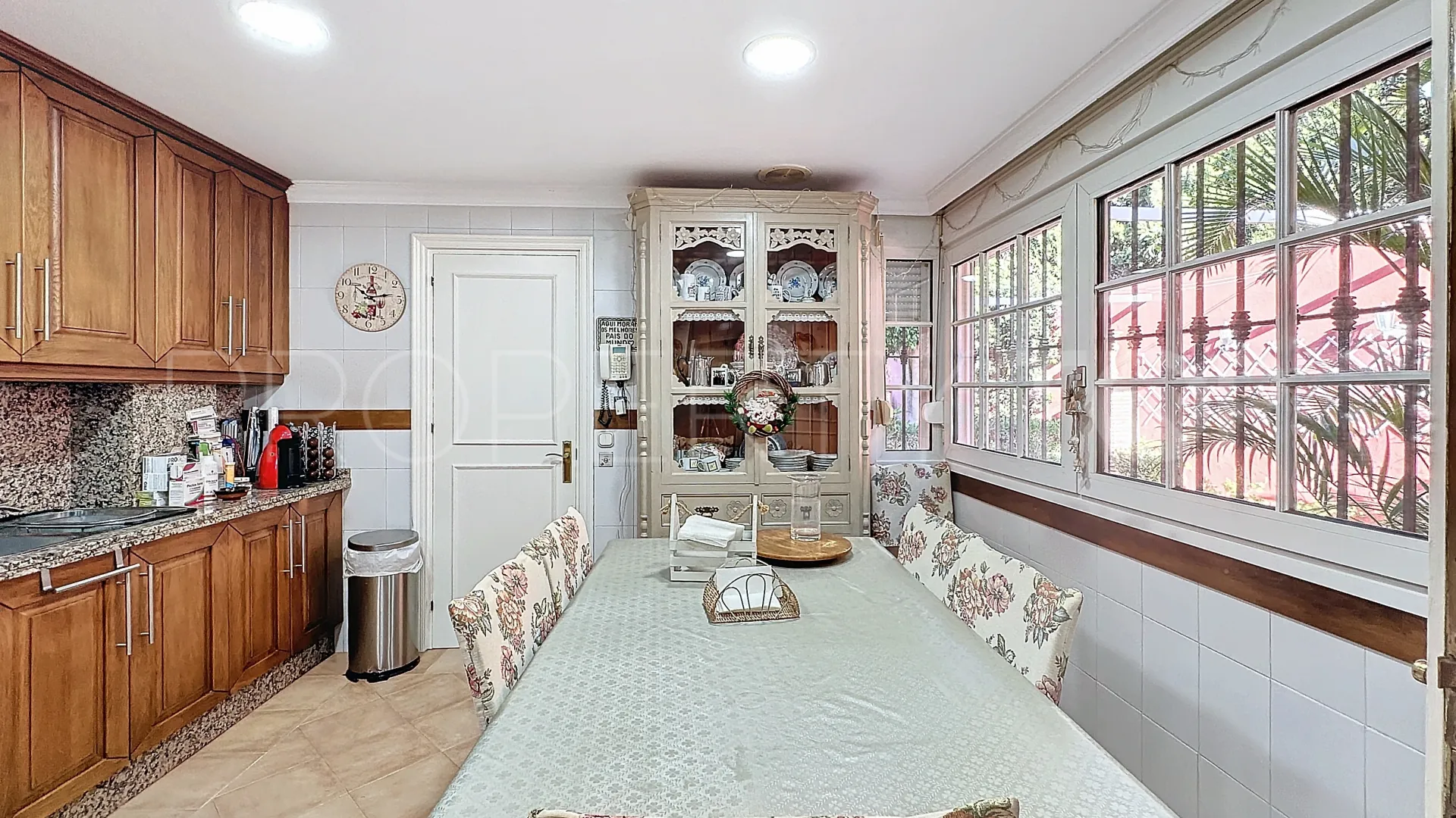 Se vende villa con 6 dormitorios en Seghers