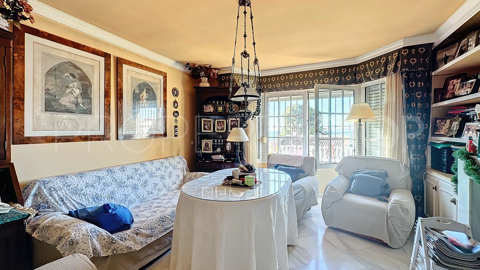 Se vende villa con 6 dormitorios en Seghers