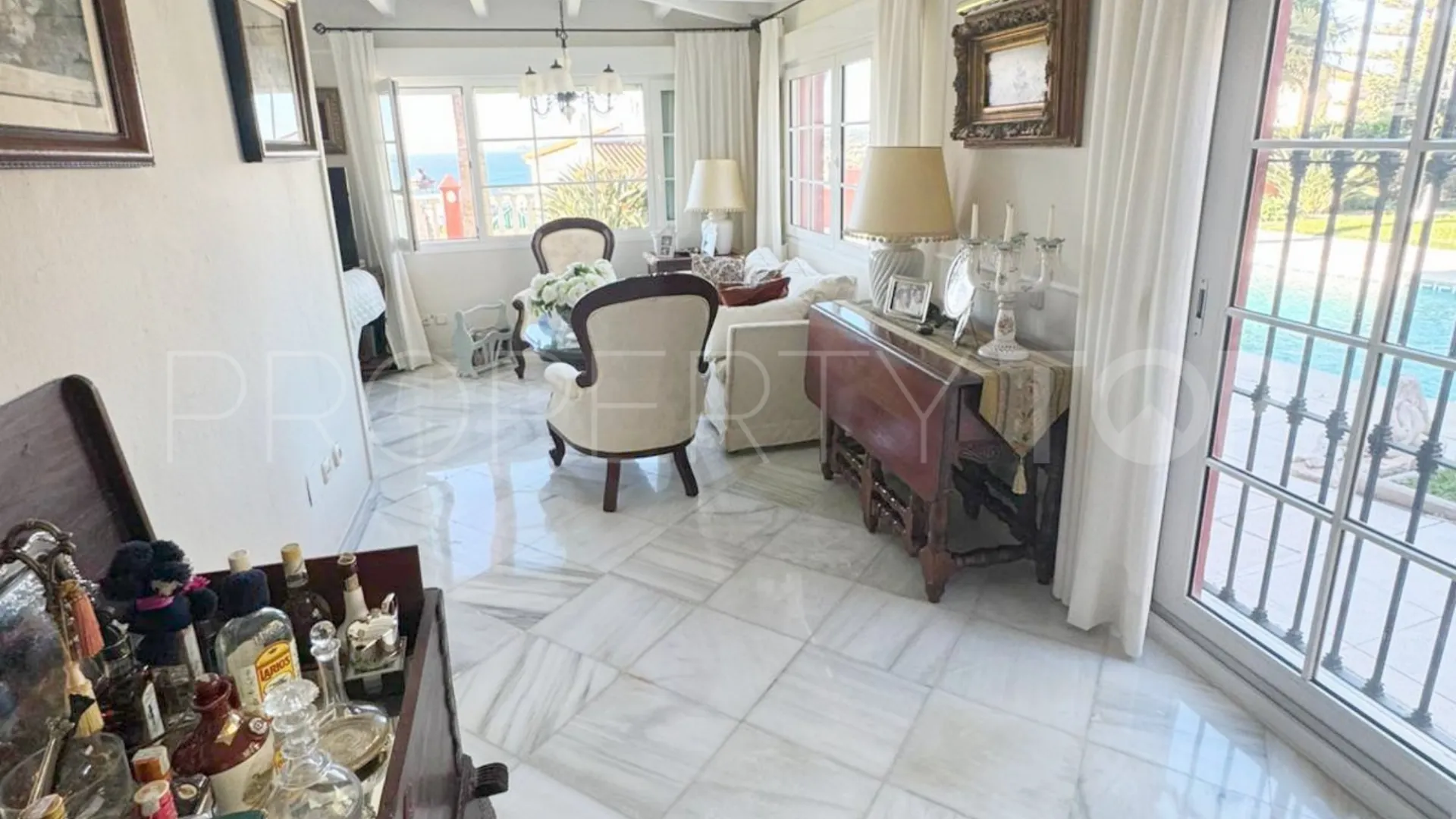 Se vende villa con 6 dormitorios en Seghers