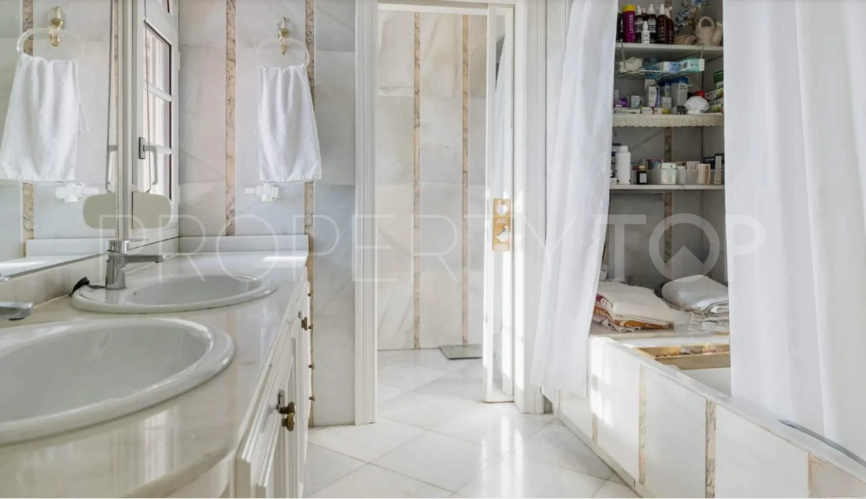 Se vende villa con 6 dormitorios en Seghers