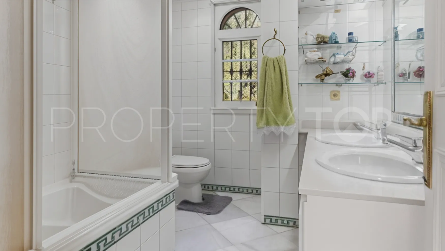 Se vende villa con 6 dormitorios en Seghers