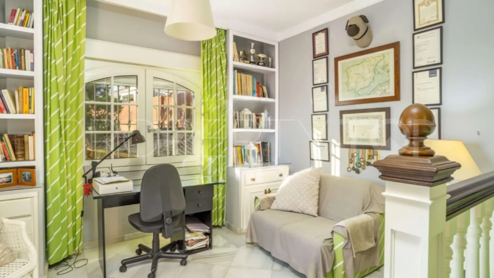 Se vende villa con 6 dormitorios en Seghers