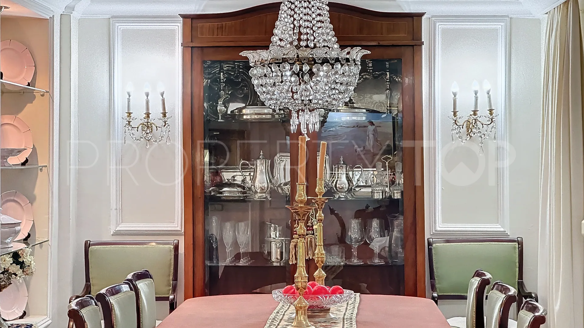 Se vende villa con 6 dormitorios en Seghers