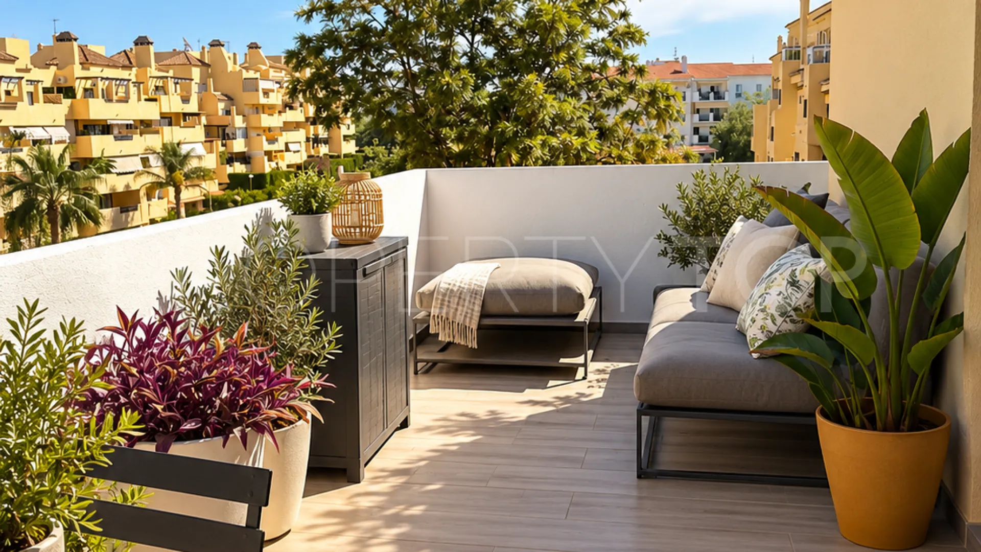 Duplex penthouse for sale in Selwo with 3 bedrooms