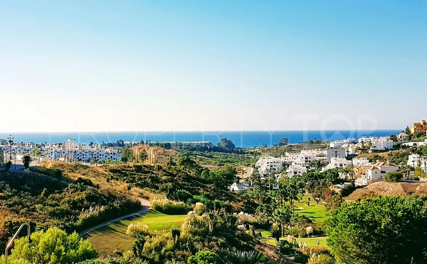 Duplex penthouse for sale in Selwo with 3 bedrooms