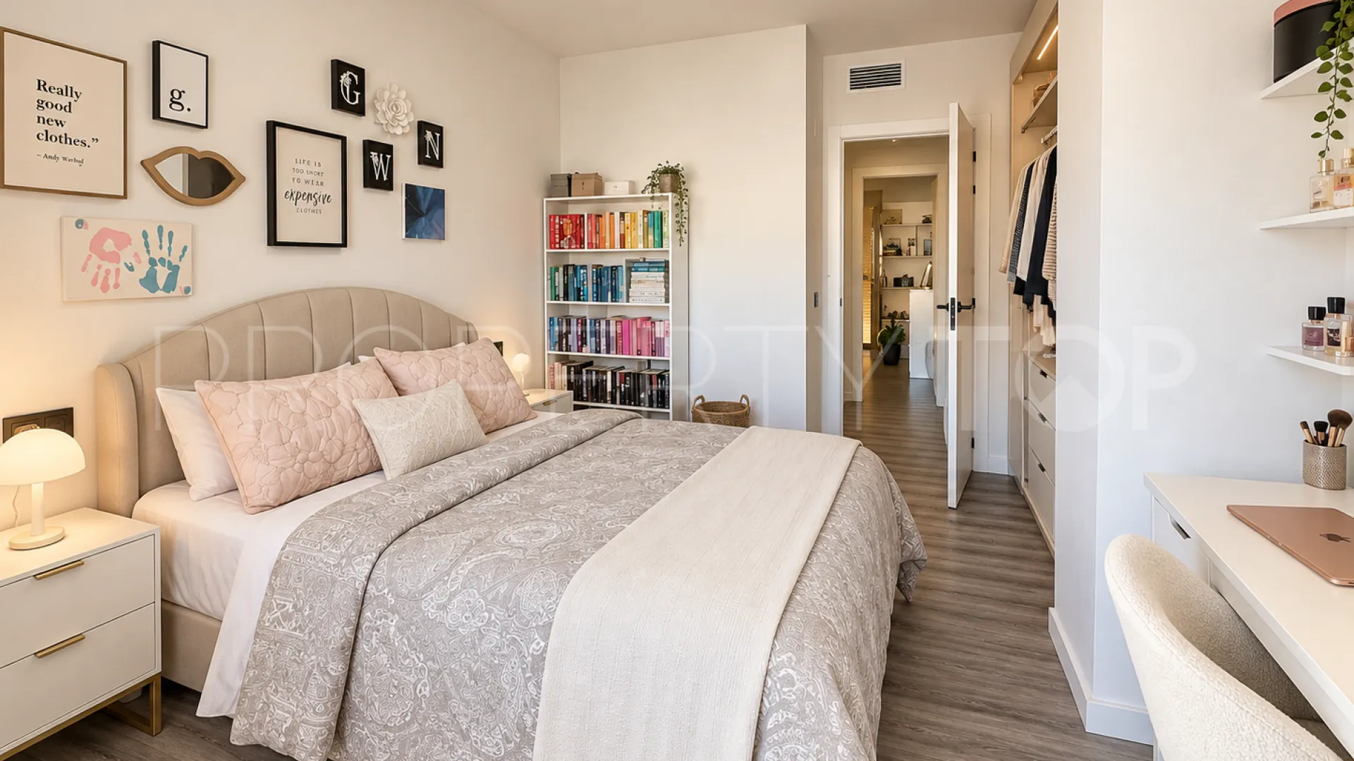 Duplex penthouse for sale in Selwo with 3 bedrooms