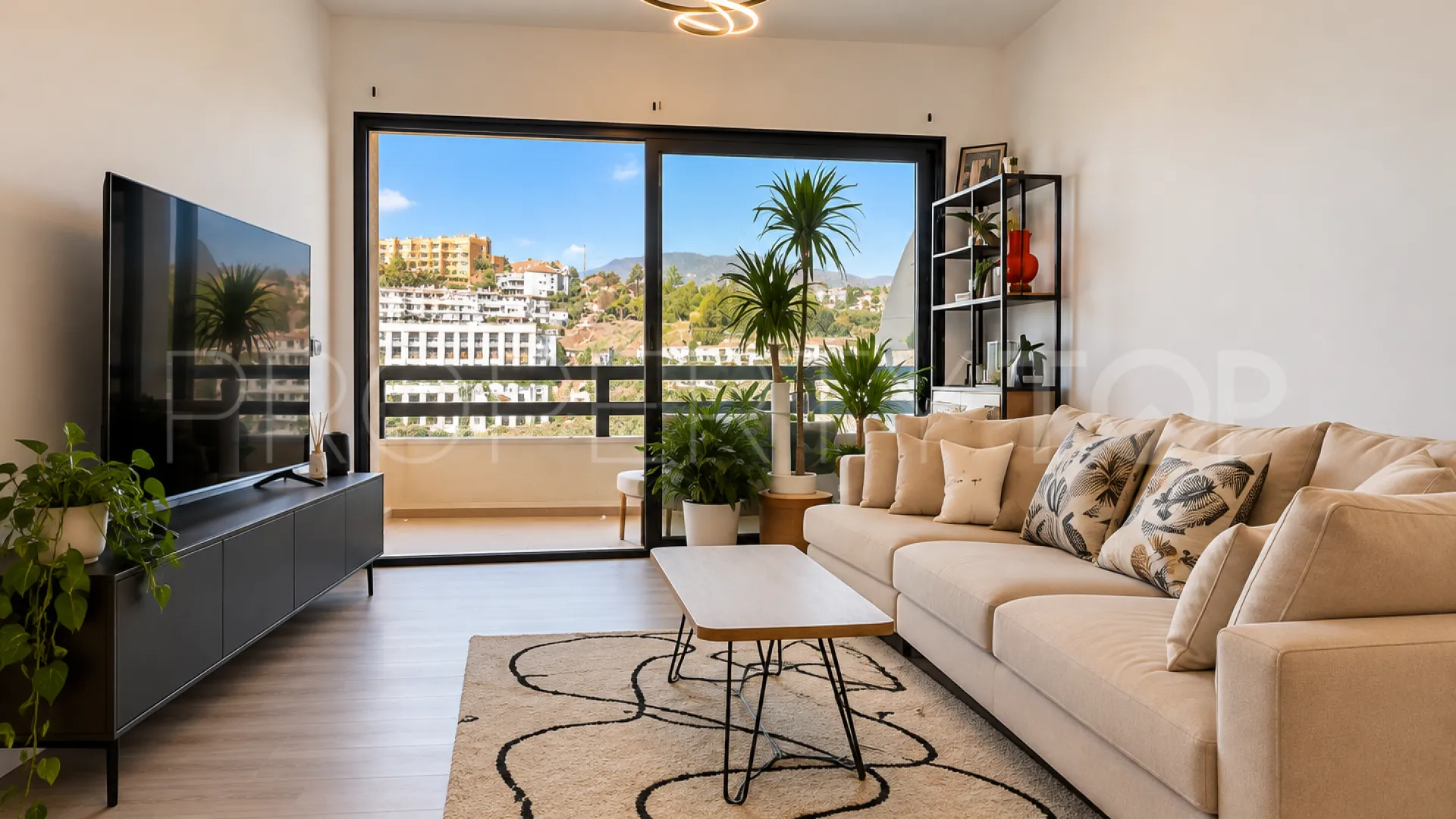 Duplex penthouse for sale in Selwo with 3 bedrooms