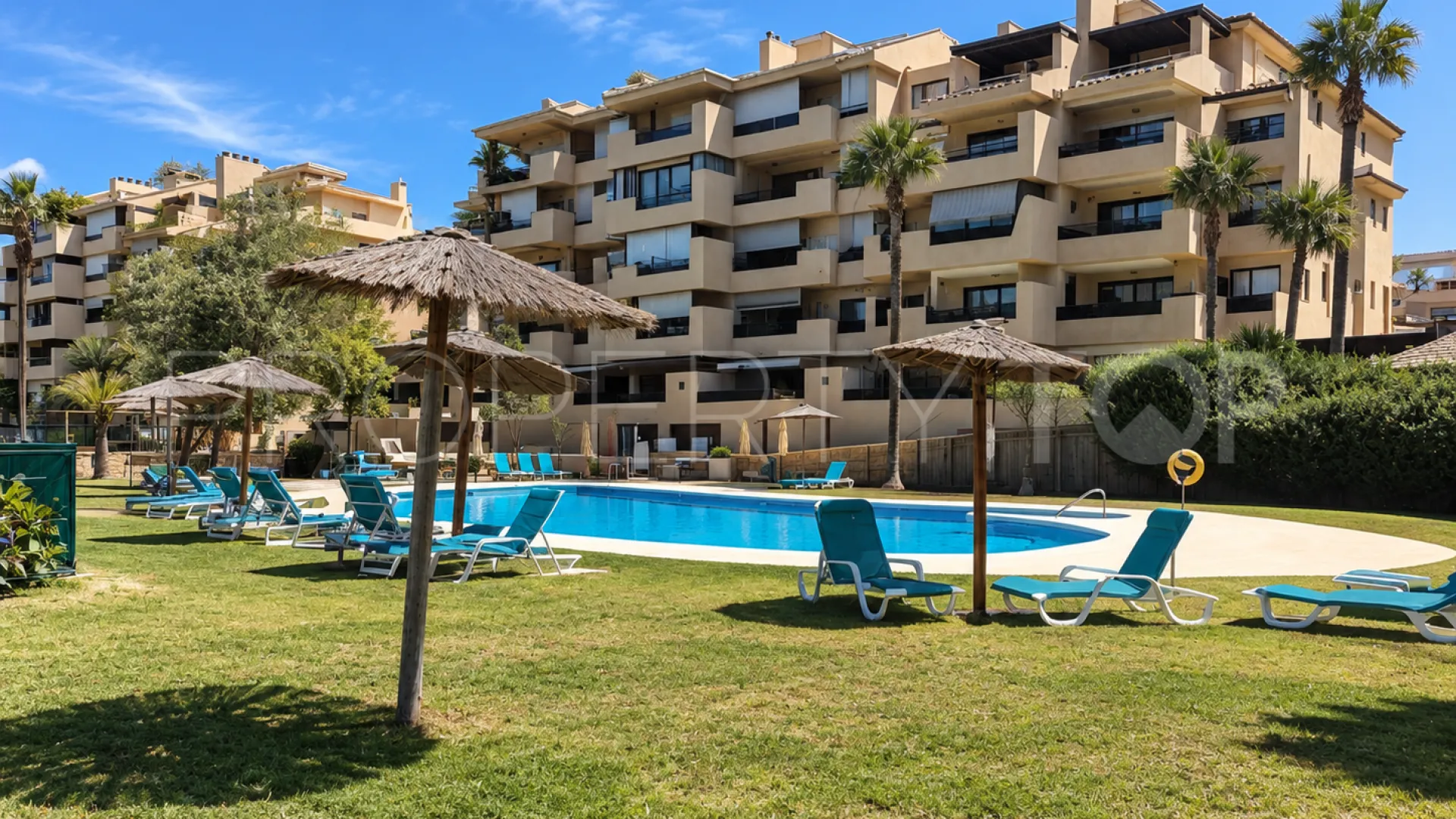 Duplex penthouse for sale in Selwo with 3 bedrooms