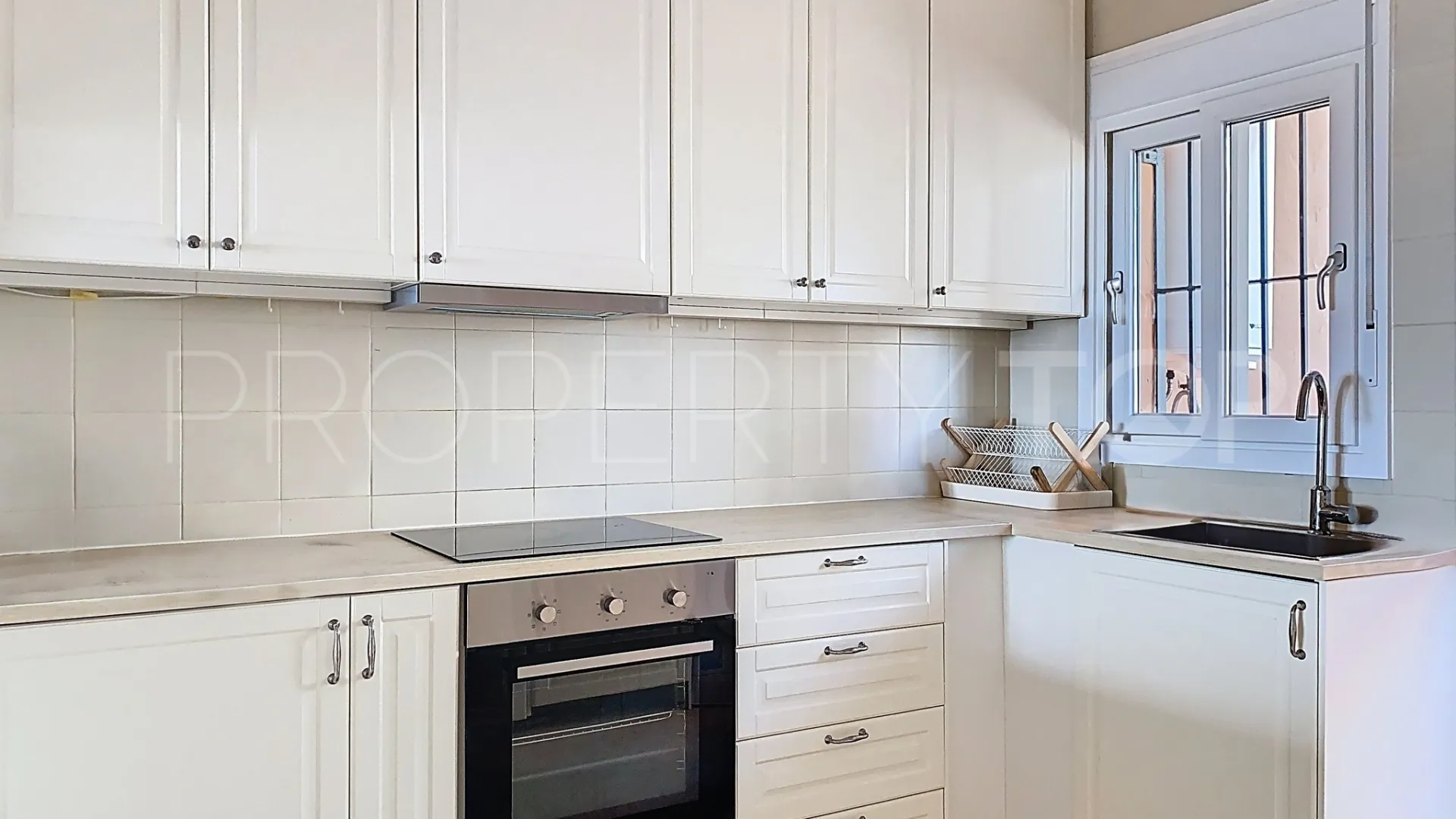 Buy Bermuda Beach town house with 3 bedrooms
