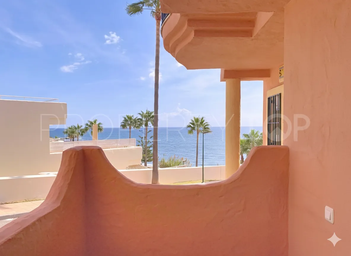Buy Bermuda Beach town house with 3 bedrooms