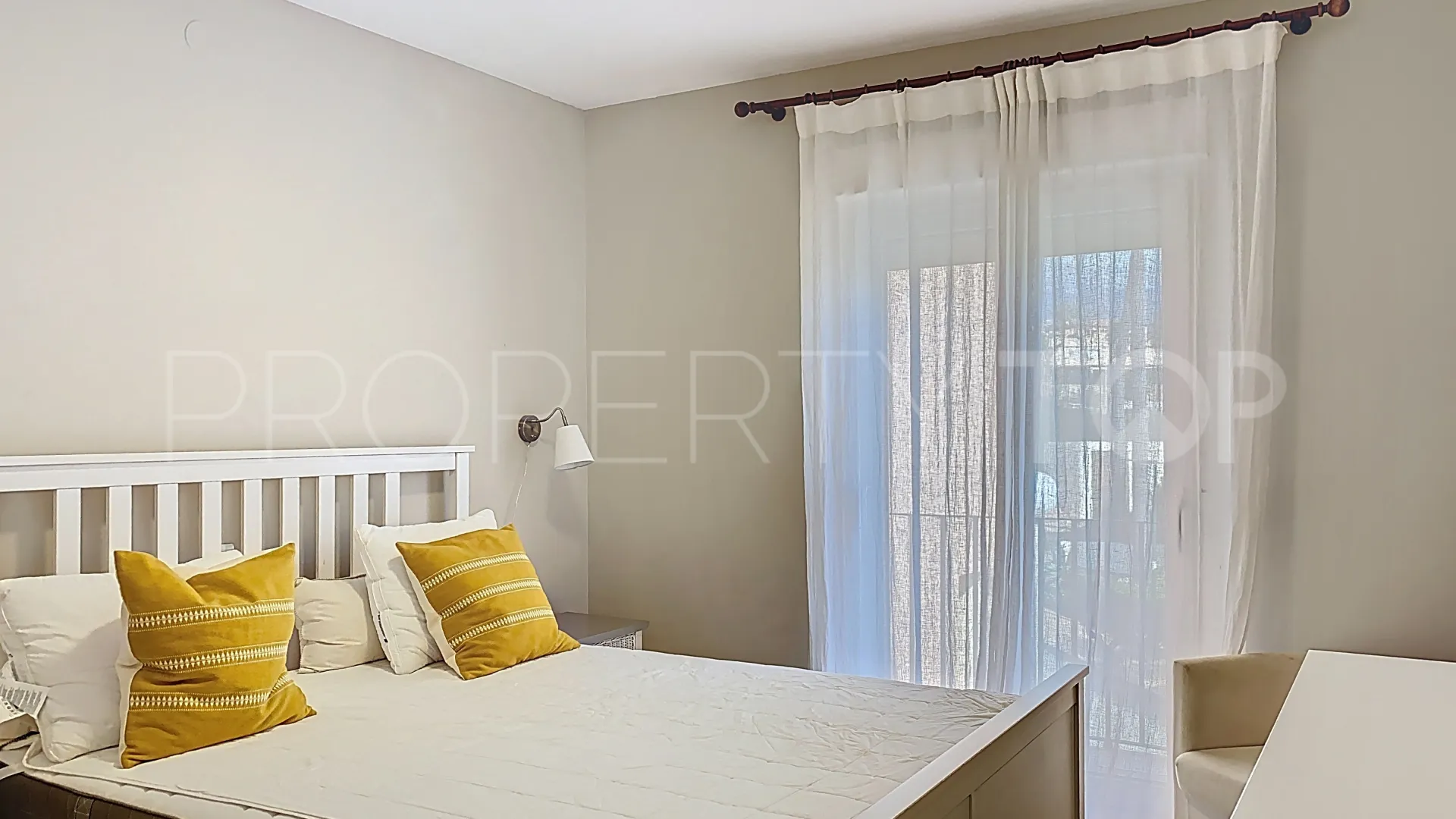 Buy Bermuda Beach town house with 3 bedrooms