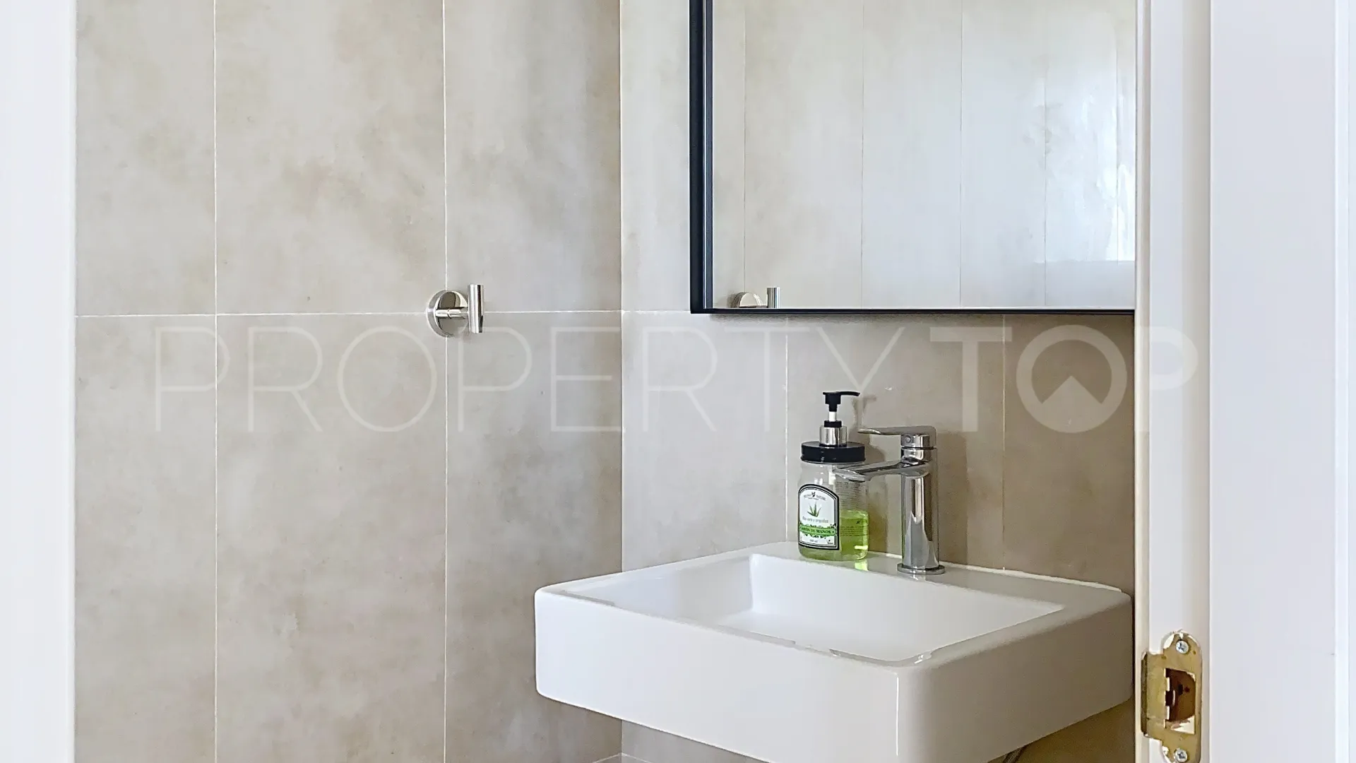 Buy Bermuda Beach town house with 3 bedrooms