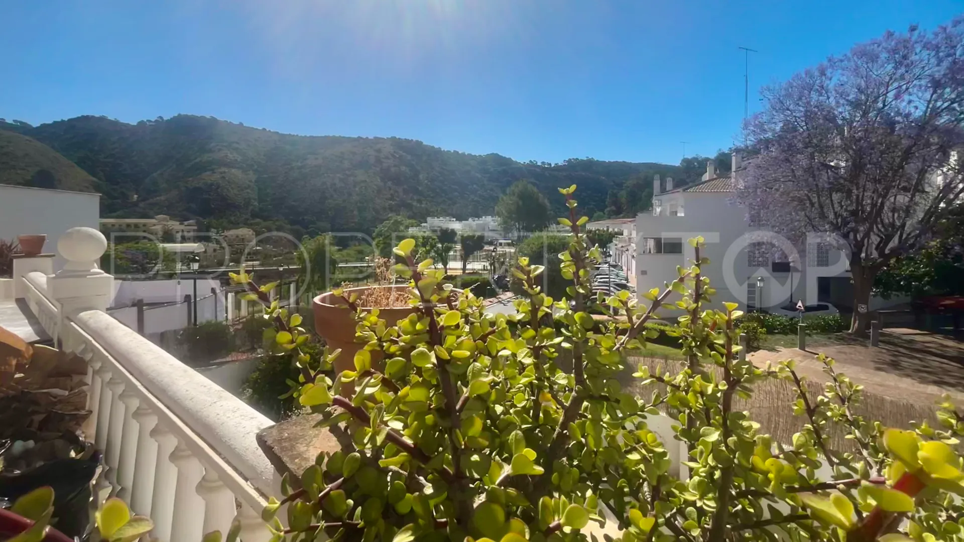 4 bedrooms house for sale in Benahavis Centro